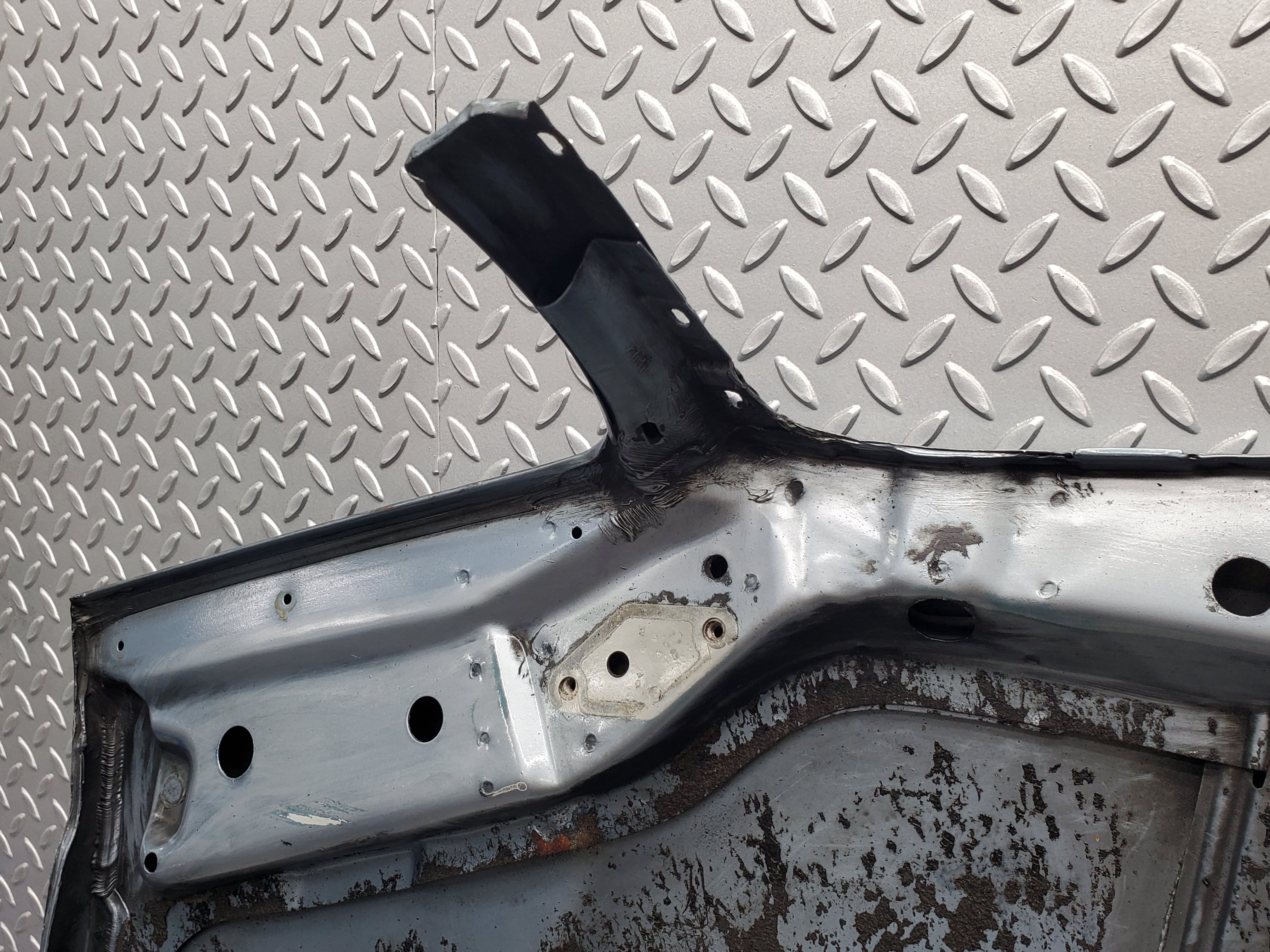 49464 Mercedes-Benz W126 Bonnet