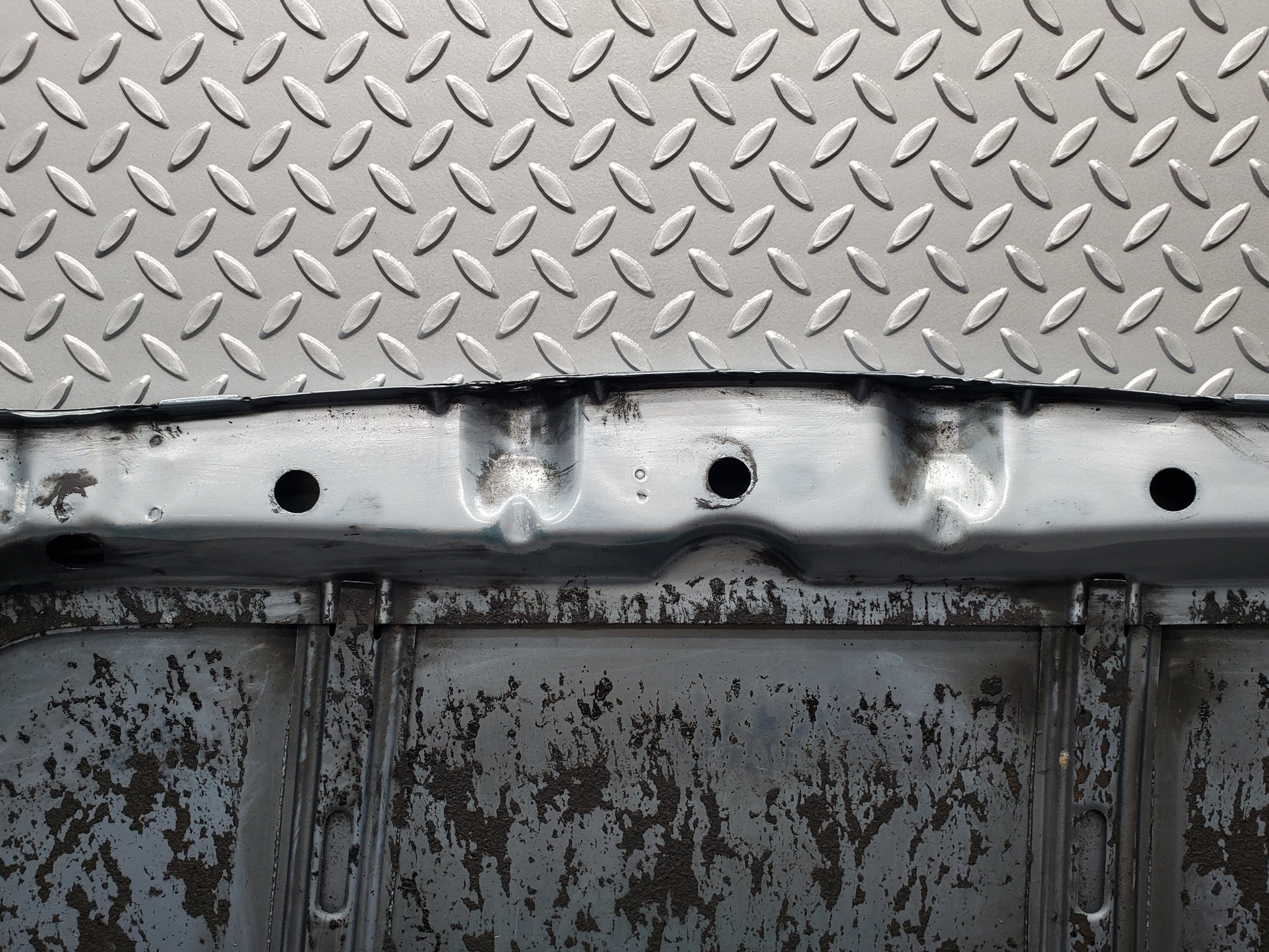 49464 Mercedes-Benz W126 Bonnet