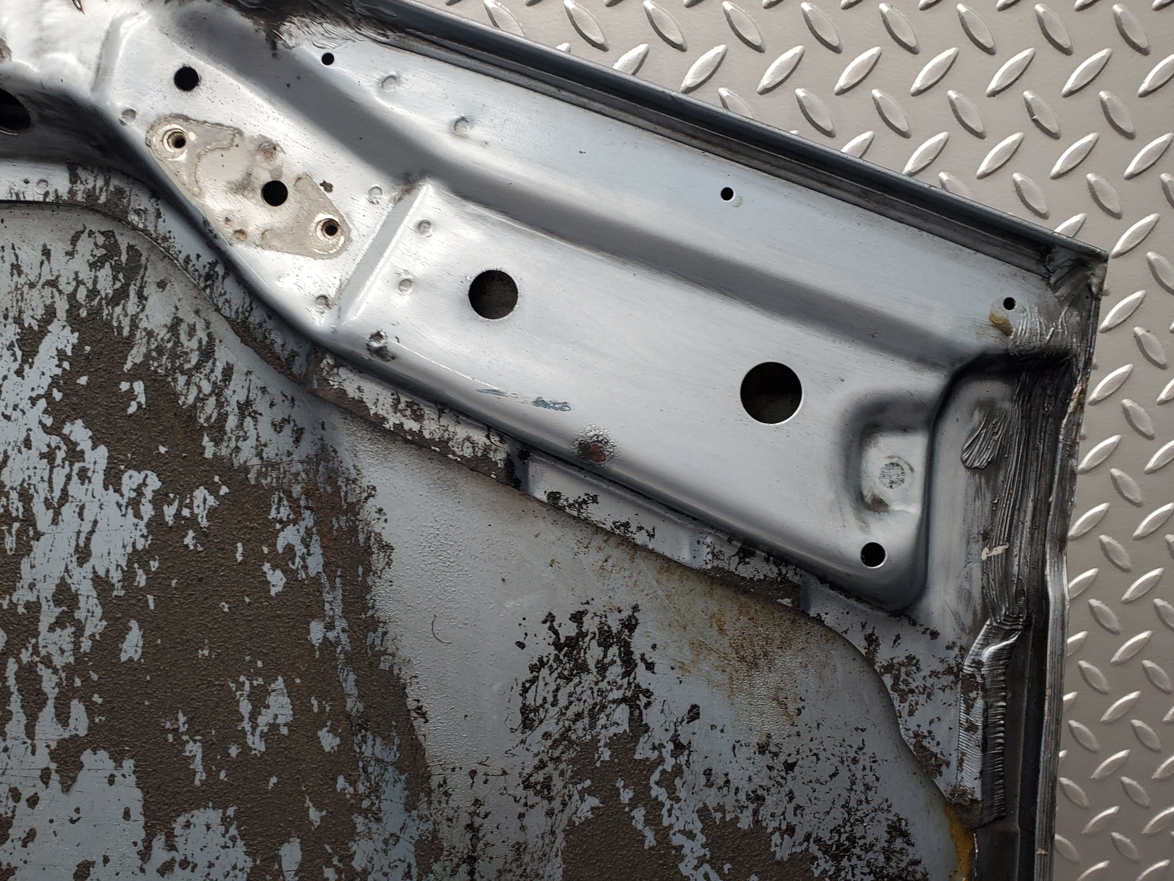 49464 Mercedes-Benz W126 Bonnet