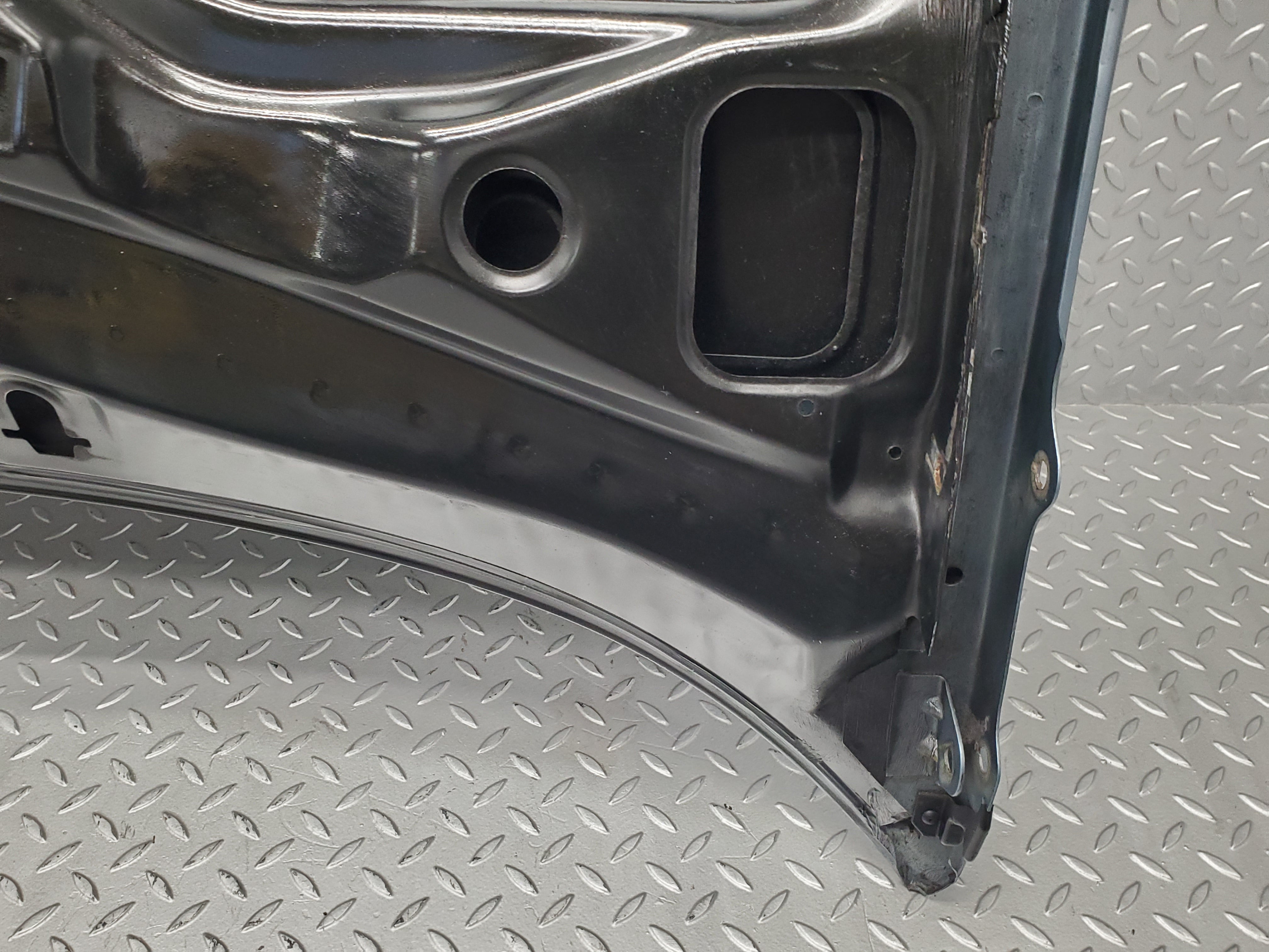 49464 Mercedes-Benz W126 Bonnet