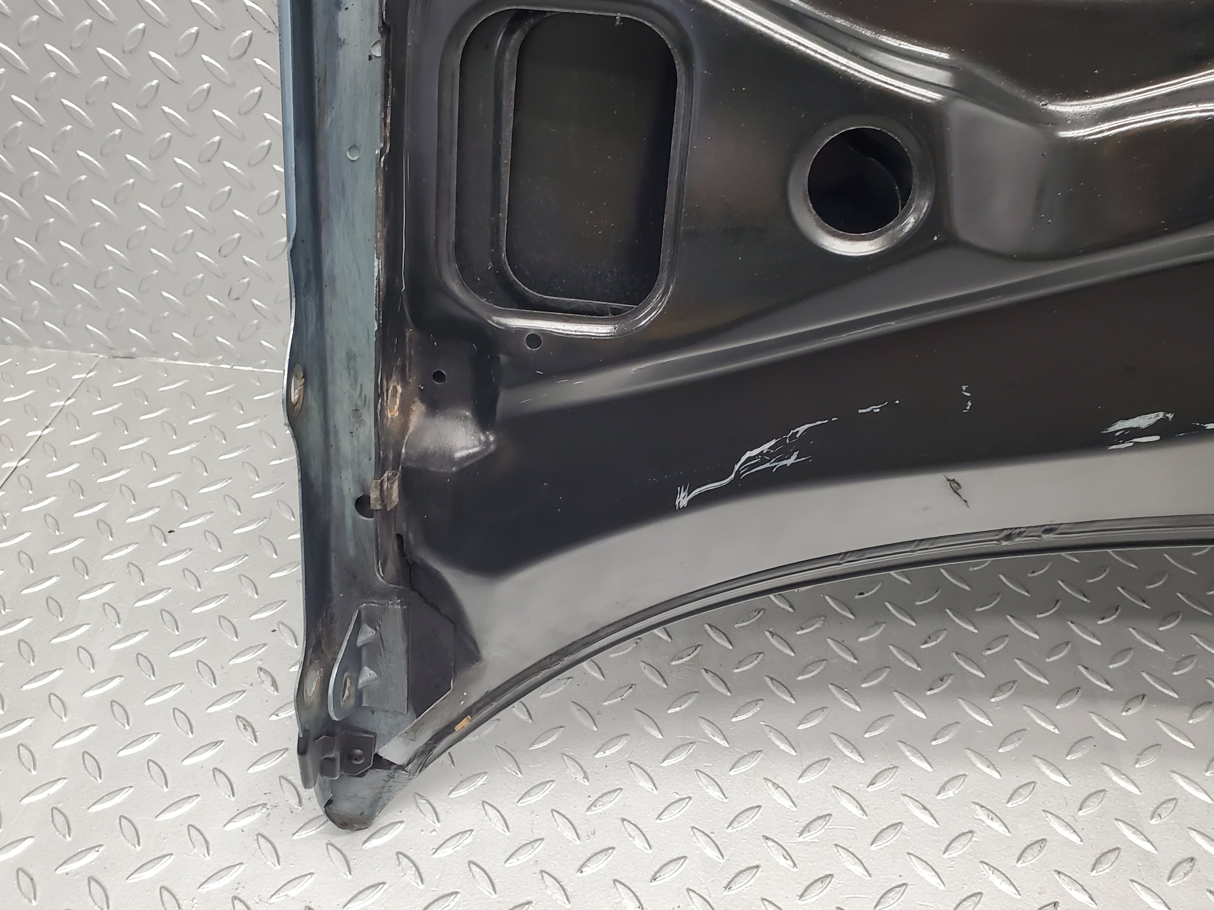 49464 Mercedes-Benz W126 Bonnet