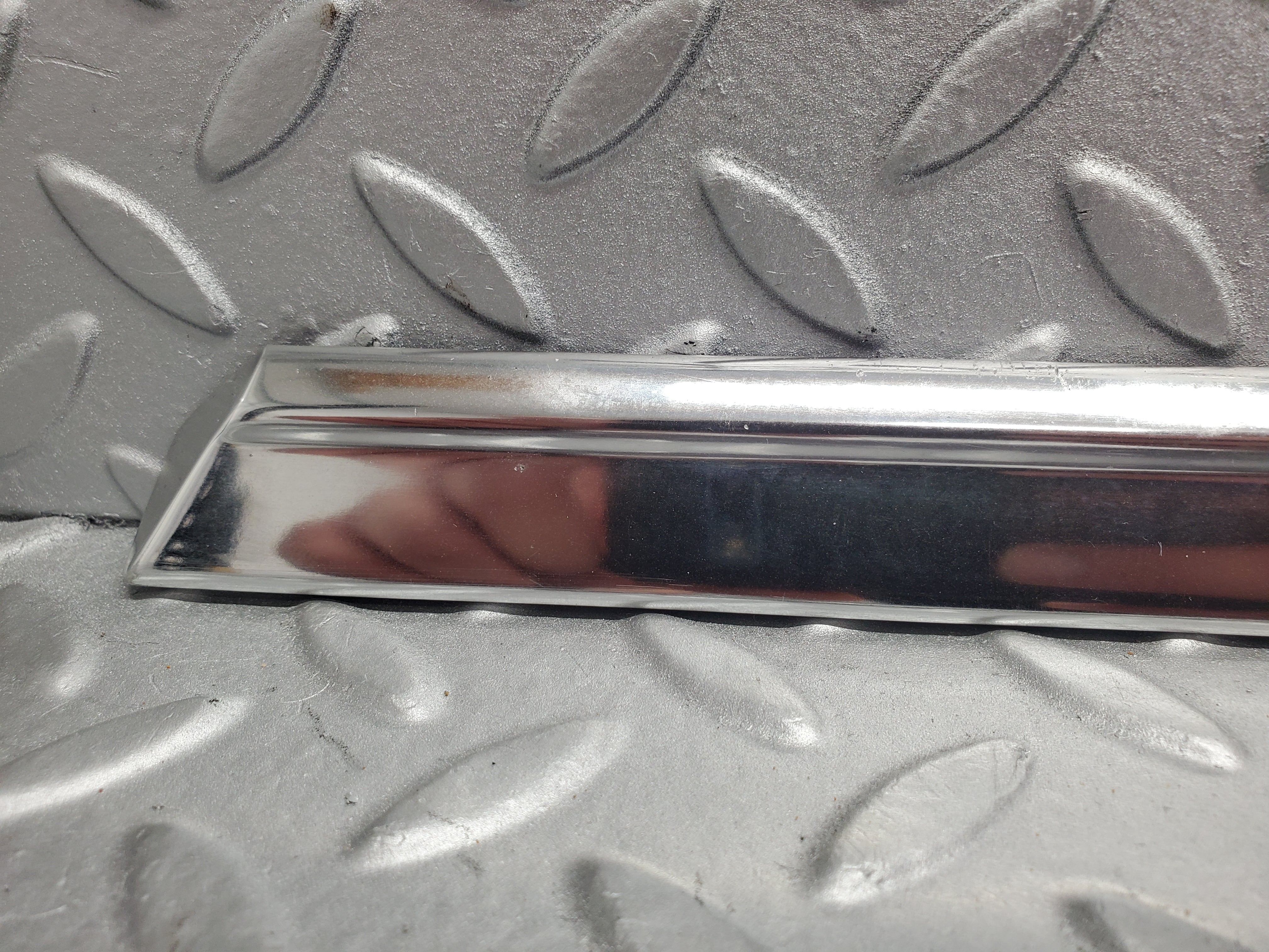 49794 Mercedes-Benz R107 380SL Left Door Chrome Trim