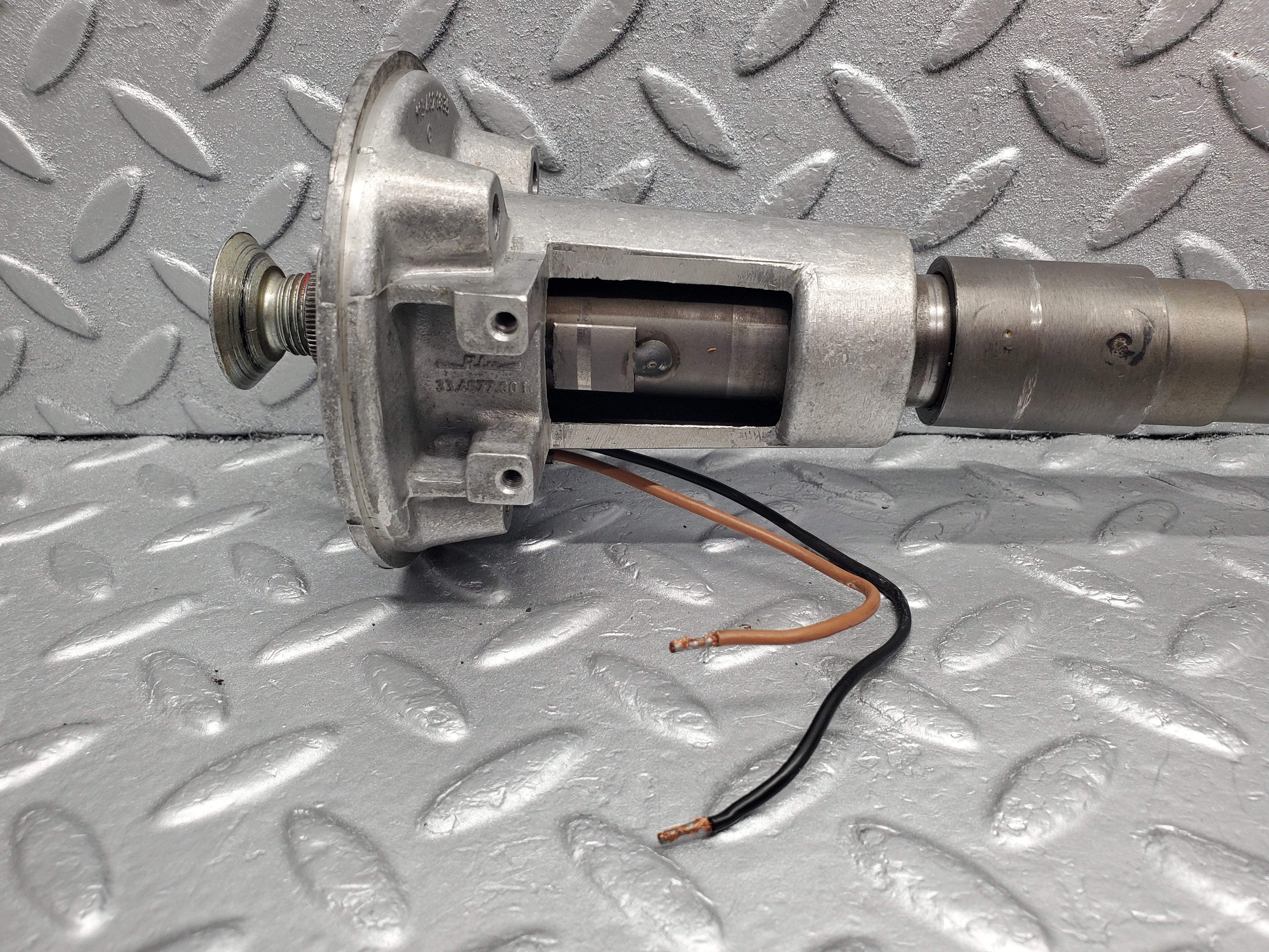 49867 Mercedes-Benz R107 380SL Steering Column Shaft 1154621835