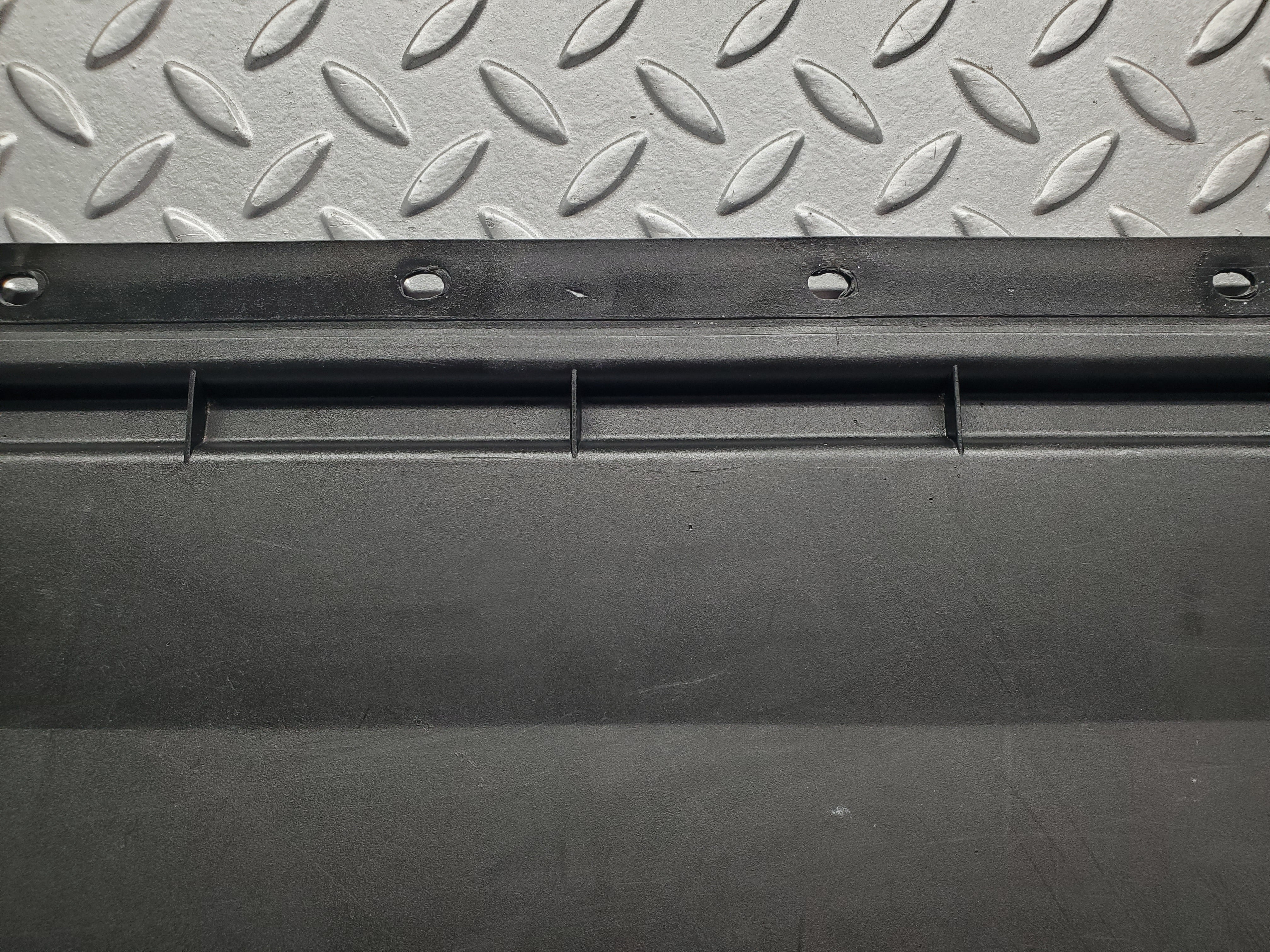 49873 Mercedes-Benz R107 380SL Spare Wheel Cover 1076930033 1236930014