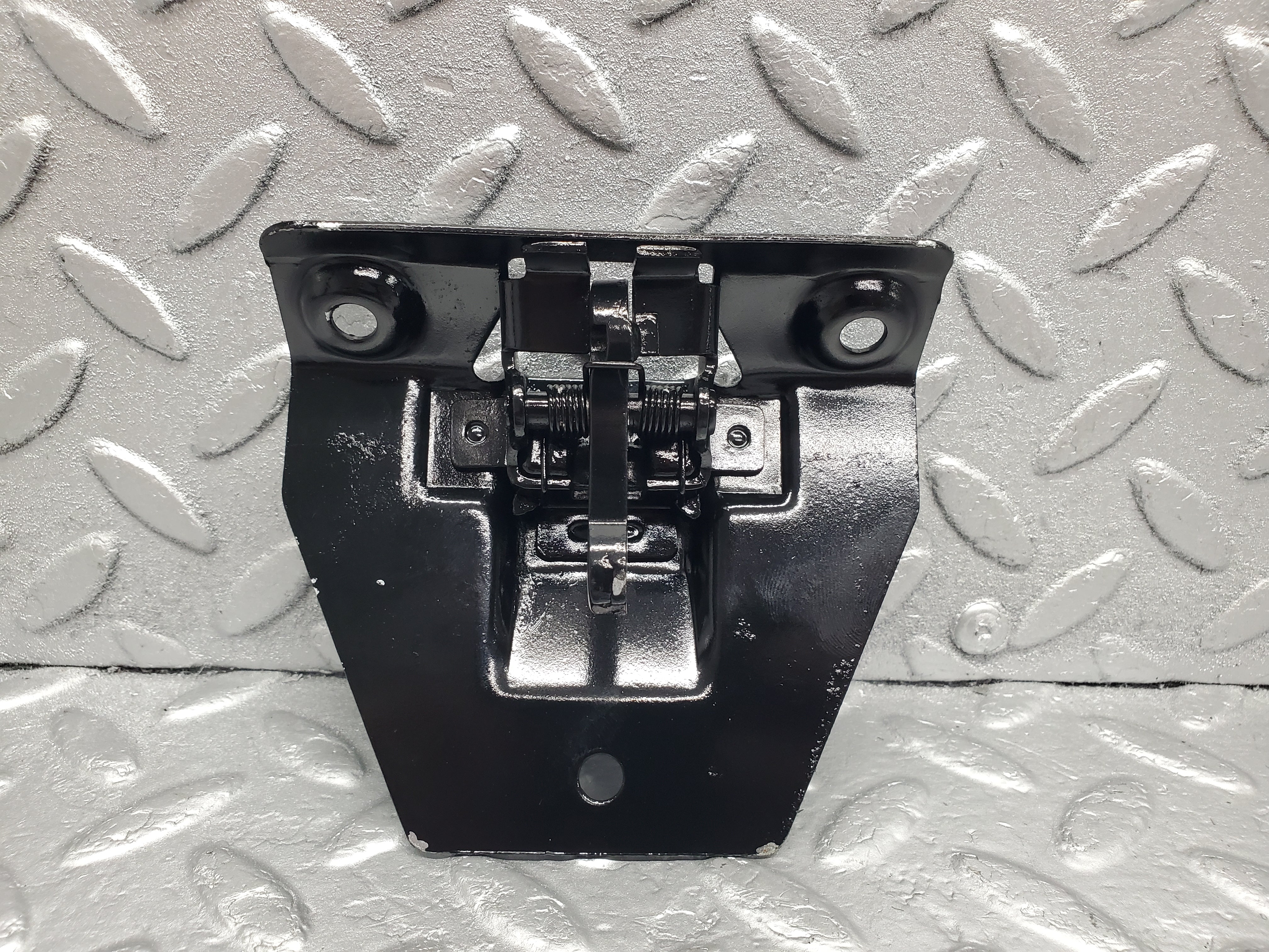 49887 Mercedes-Benz R107 380SL Trunk Boot Lock Latch 1137500285