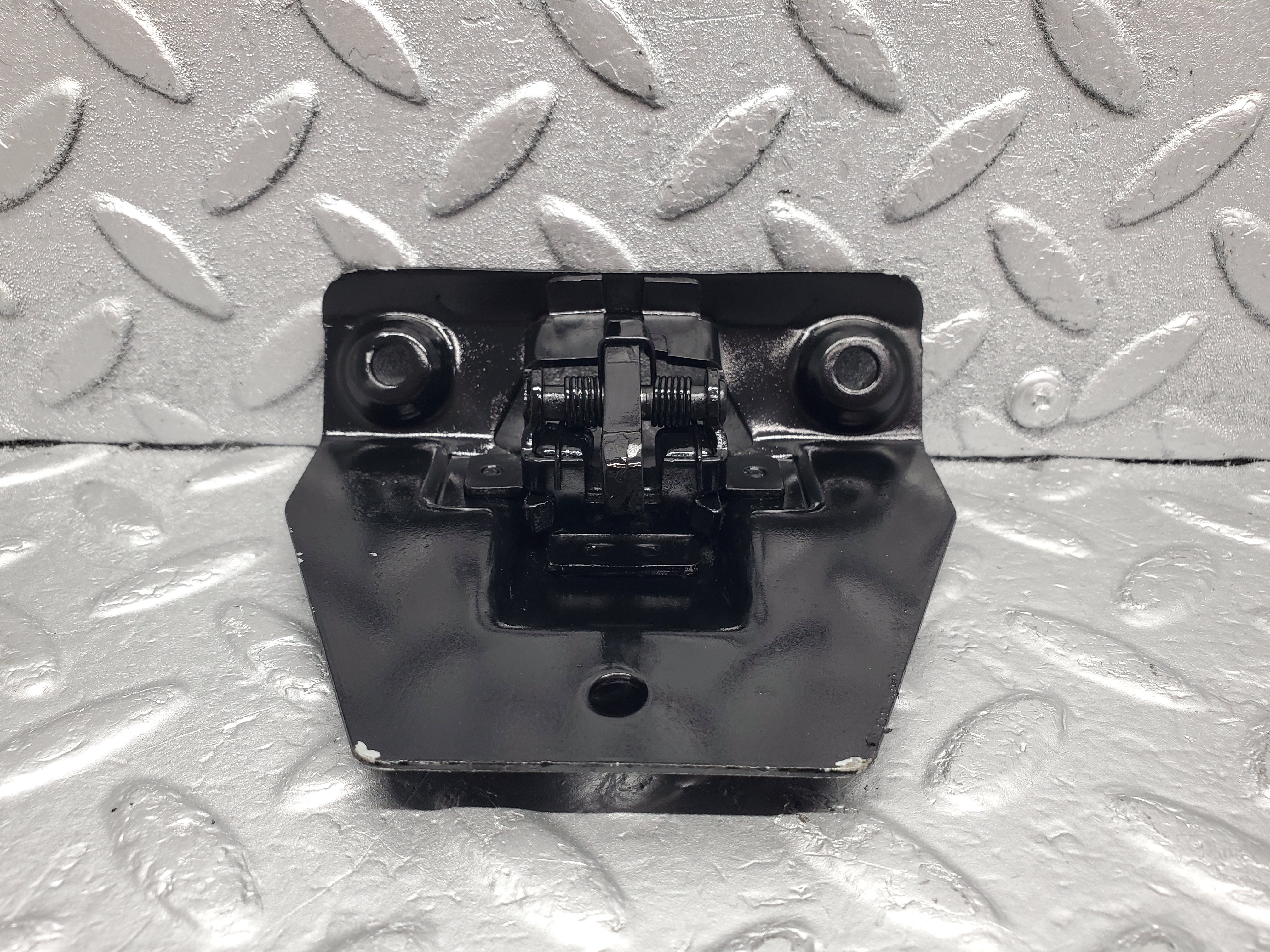 49887 Mercedes-Benz R107 380SL Trunk Boot Lock Latch 1137500285