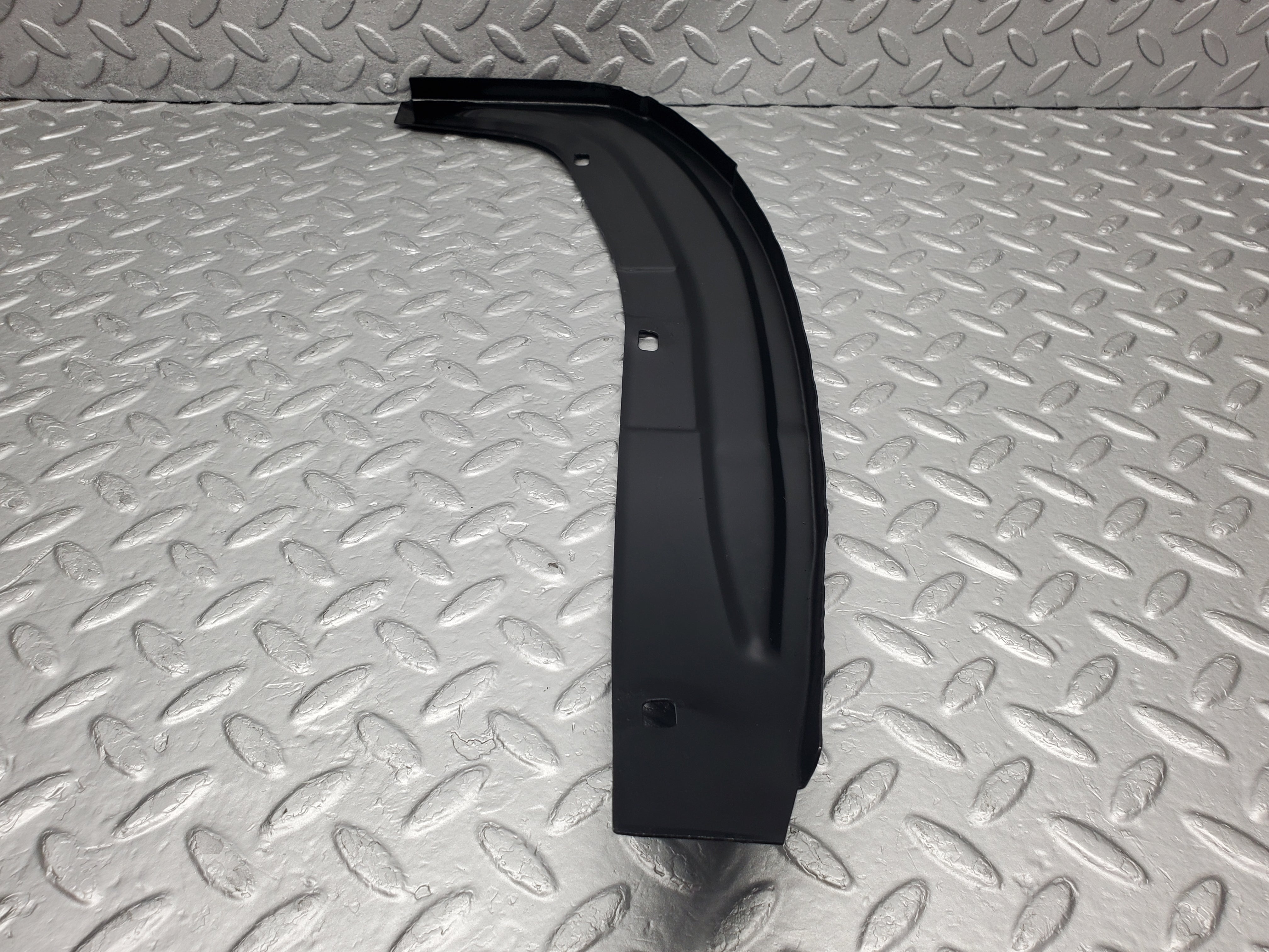 50088 Mercedes-Benz R107 380SL Front Right Inner Fender Wing Splash Guard