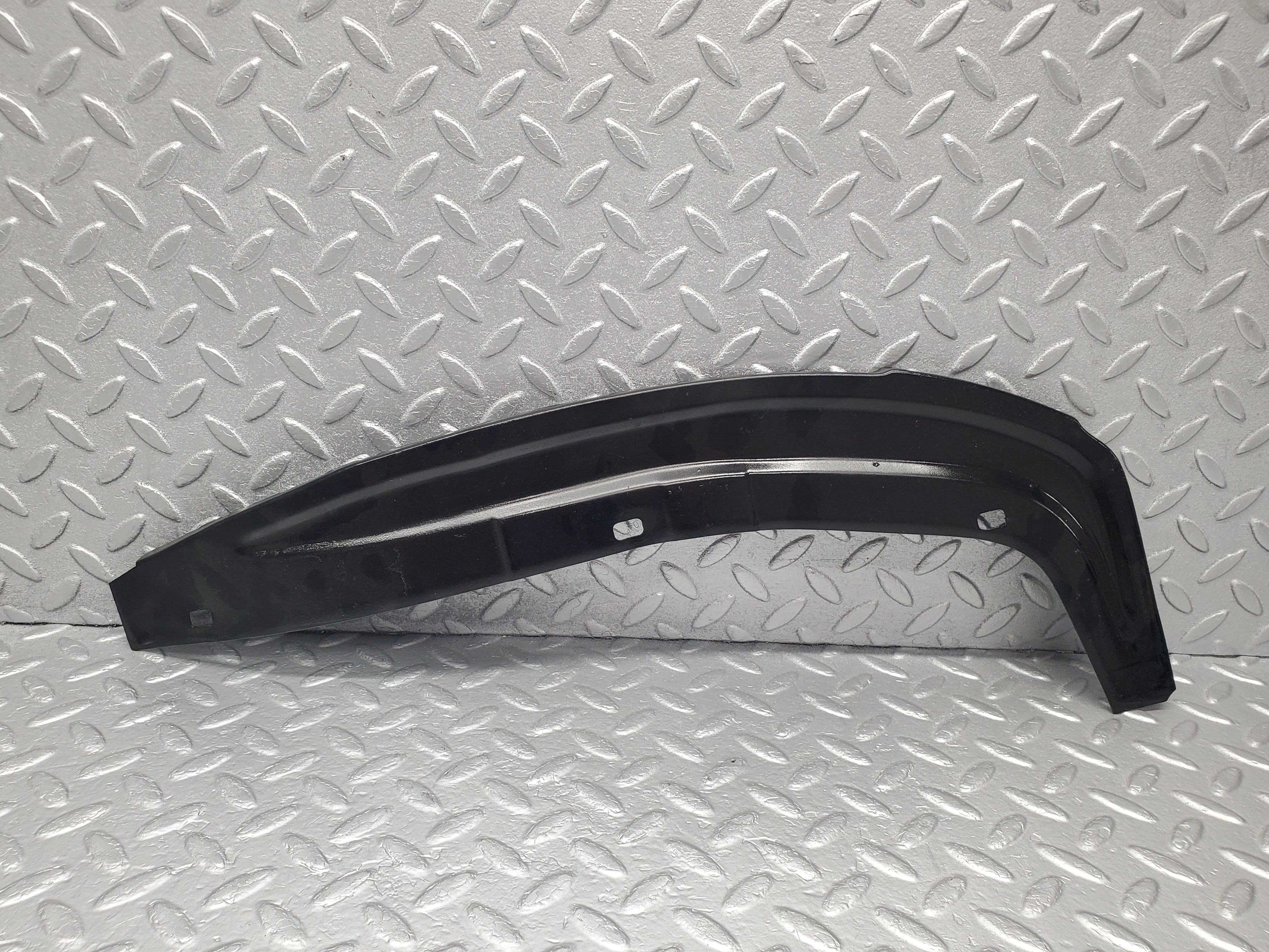 50088 Mercedes-Benz R107 380SL Front Right Inner Fender Wing Splash Guard