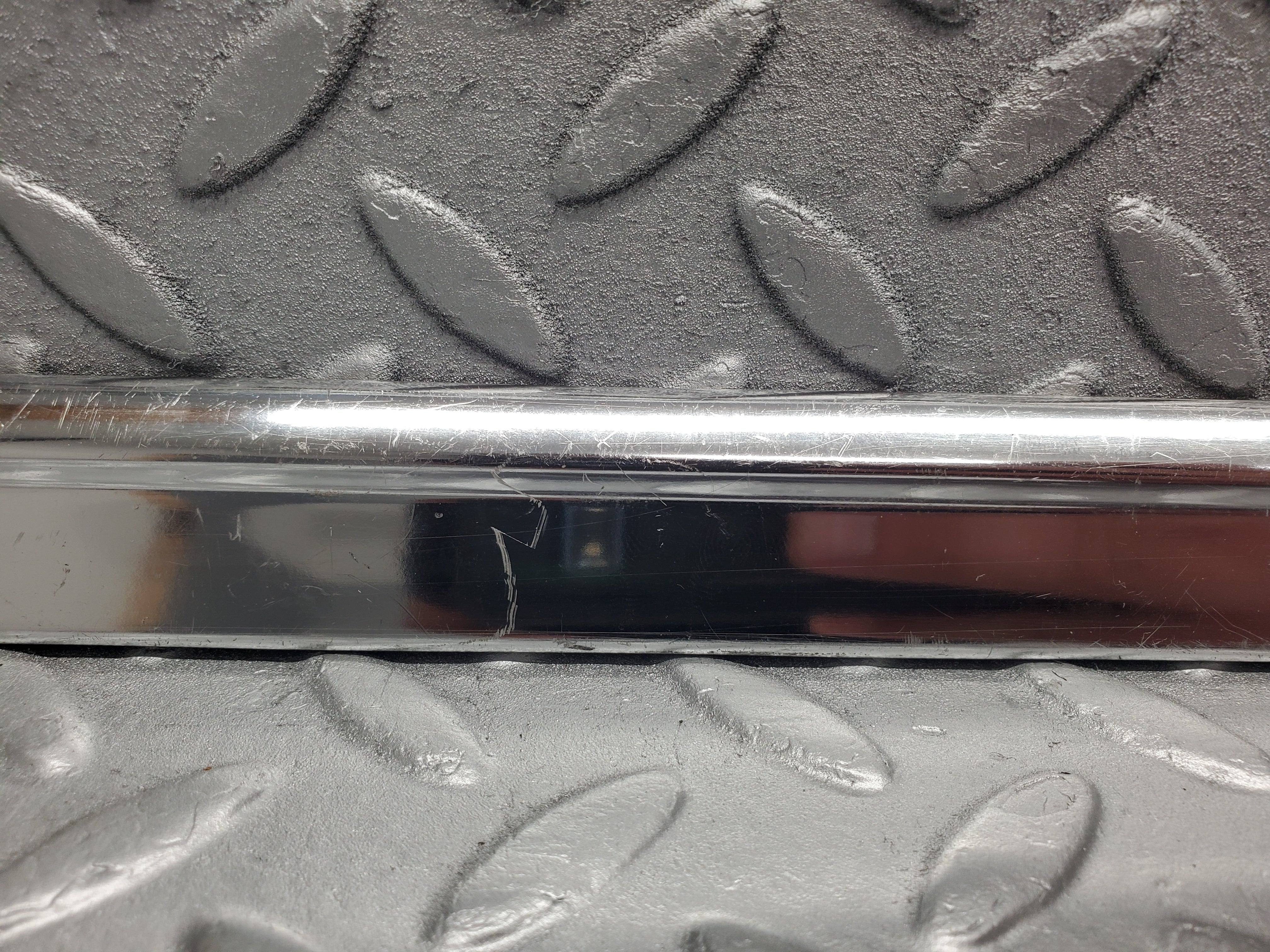 50175 Mercedes-Benz R107 SL Right Door Chrome Trim