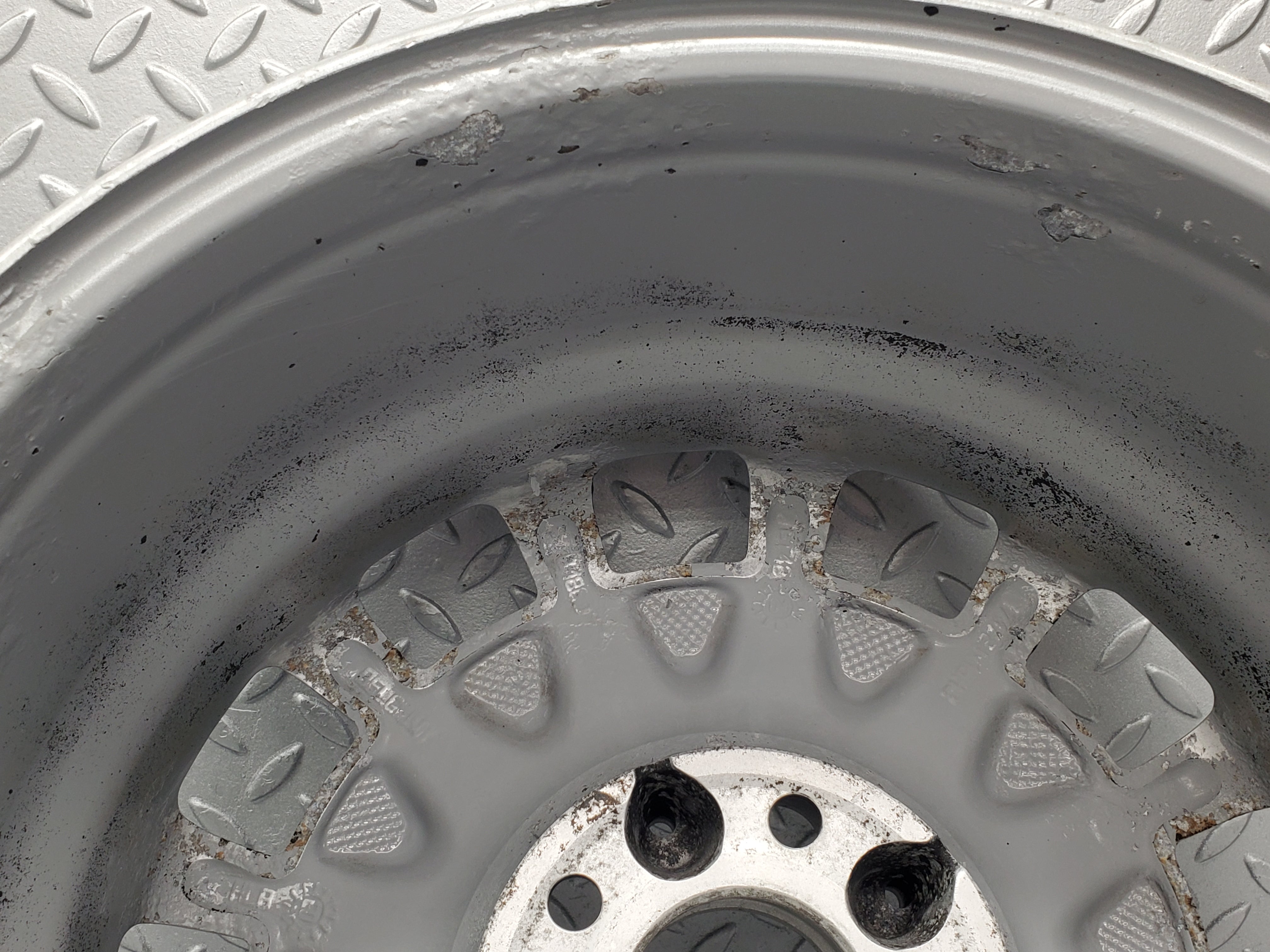 50187 Mercedes-Benz Alloy Wheel Set 7.5/2Jx16 H2 ET42 2114014402