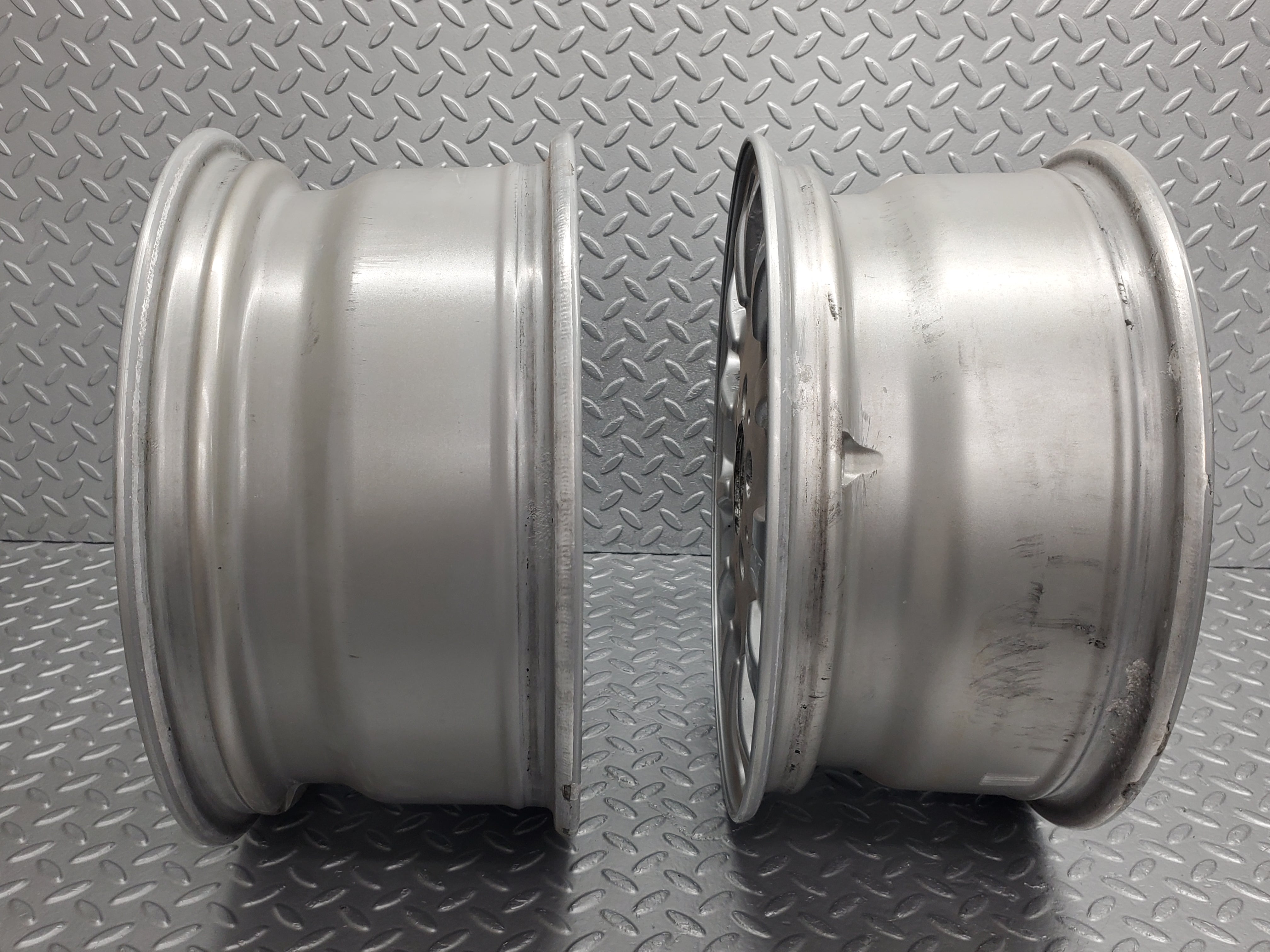 50187 Mercedes-Benz Alloy Wheel Set 7.5/2Jx16 H2 ET42 2114014402