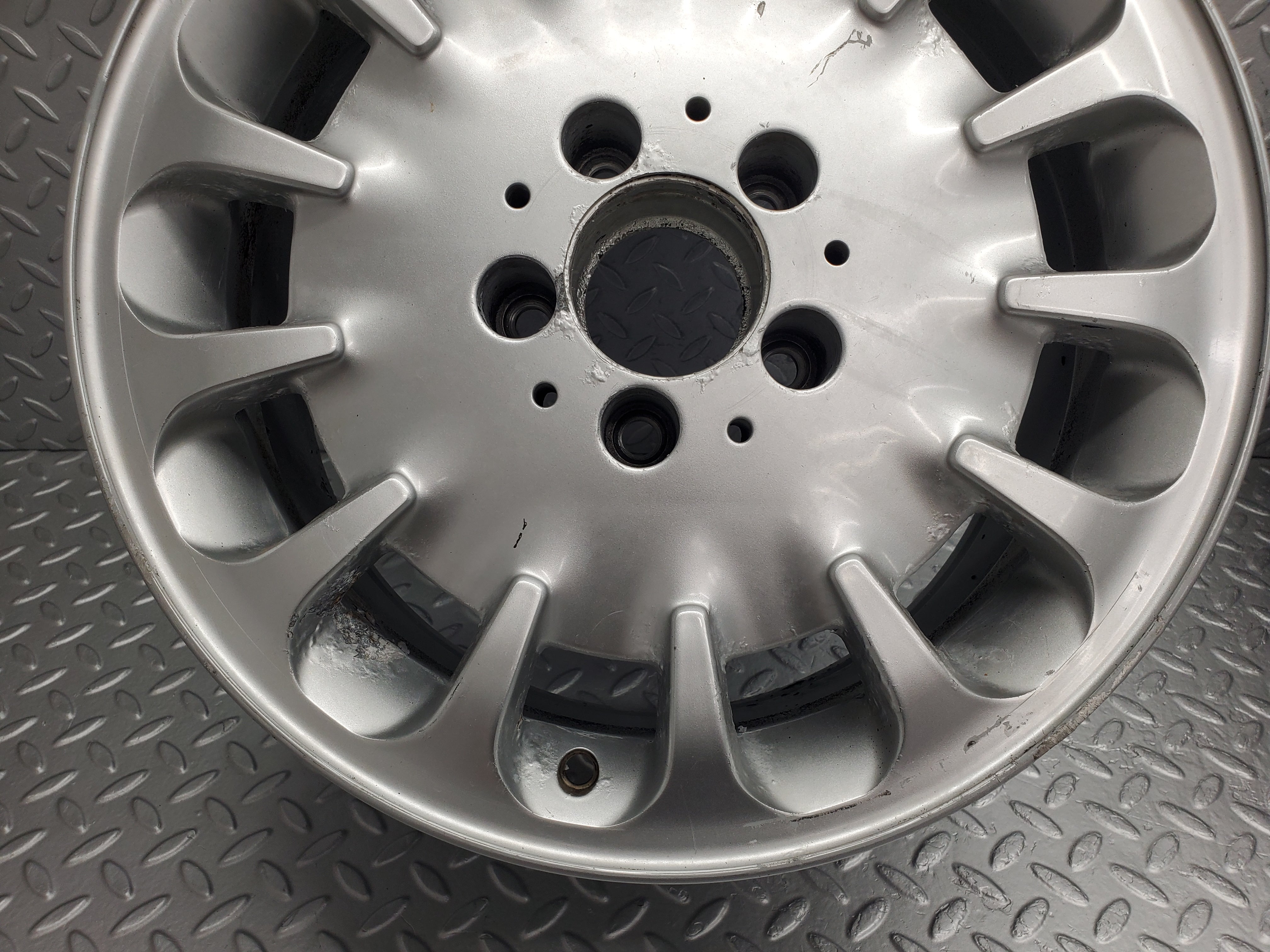 50187 Mercedes-Benz Alloy Wheel Set 7.5/2Jx16 H2 ET42 2114014402