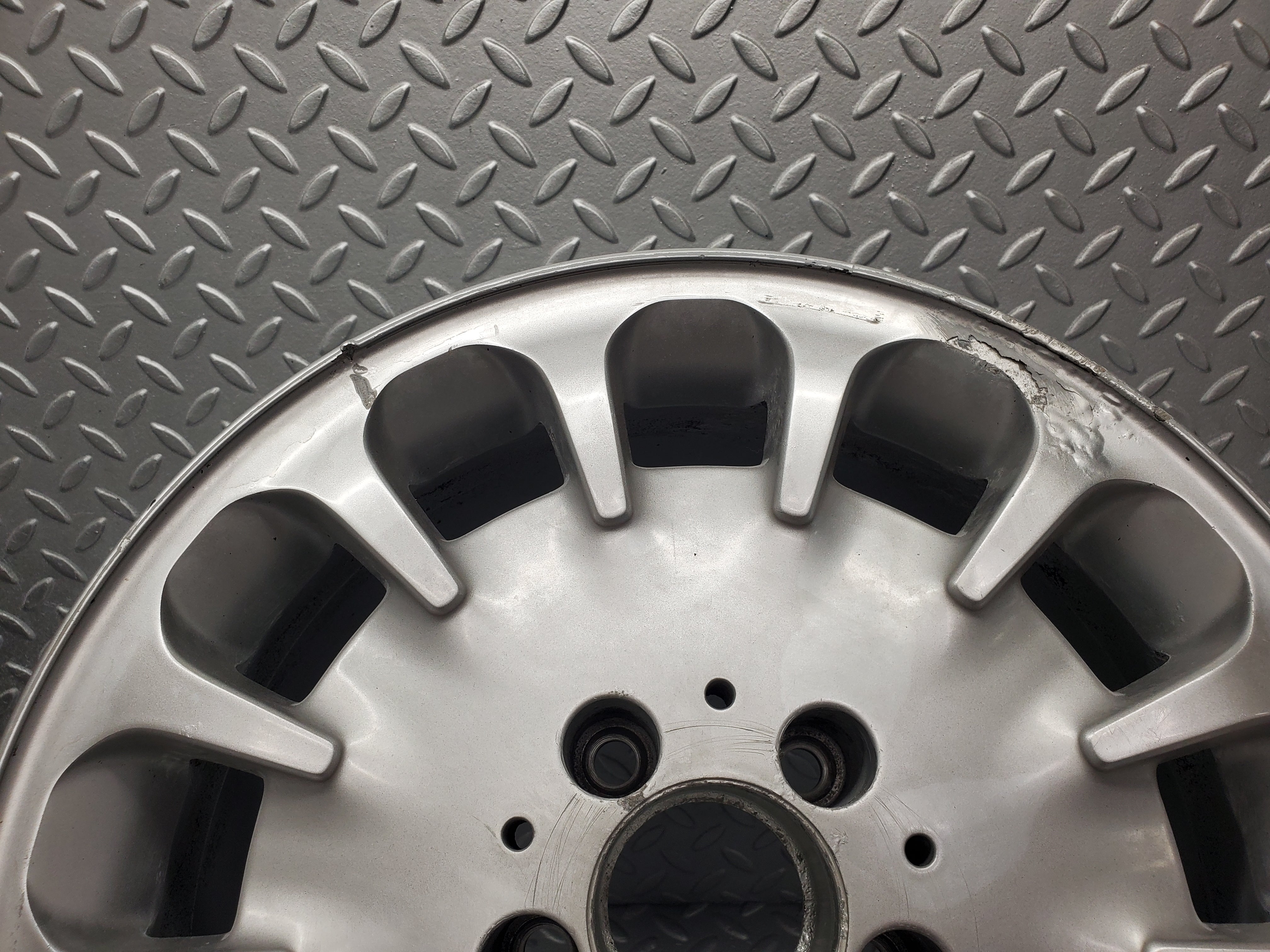 50187 Mercedes-Benz Alloy Wheel Set 7.5/2Jx16 H2 ET42 2114014402