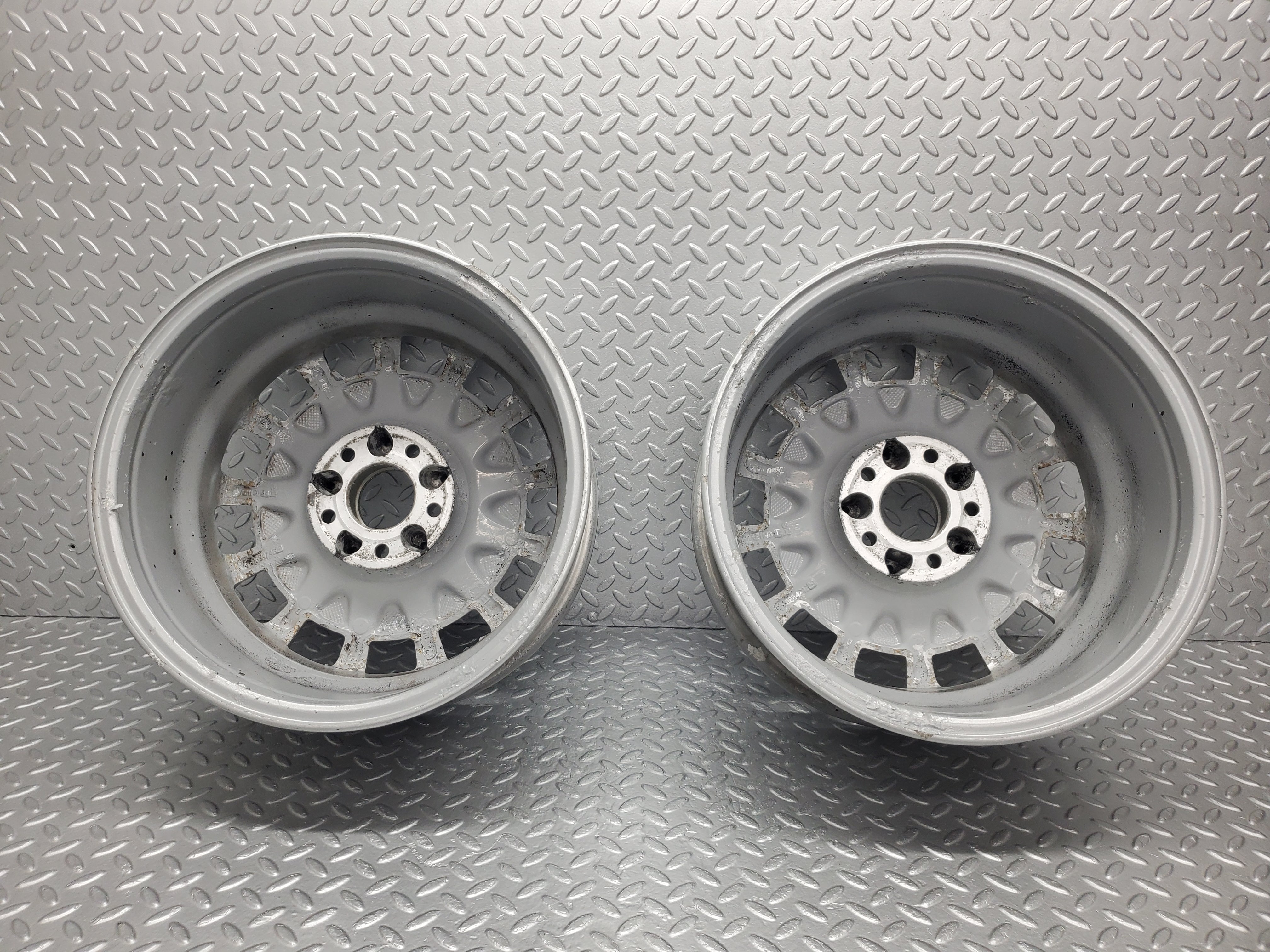 50187 Mercedes-Benz Alloy Wheel Set 7.5/2Jx16 H2 ET42 2114014402