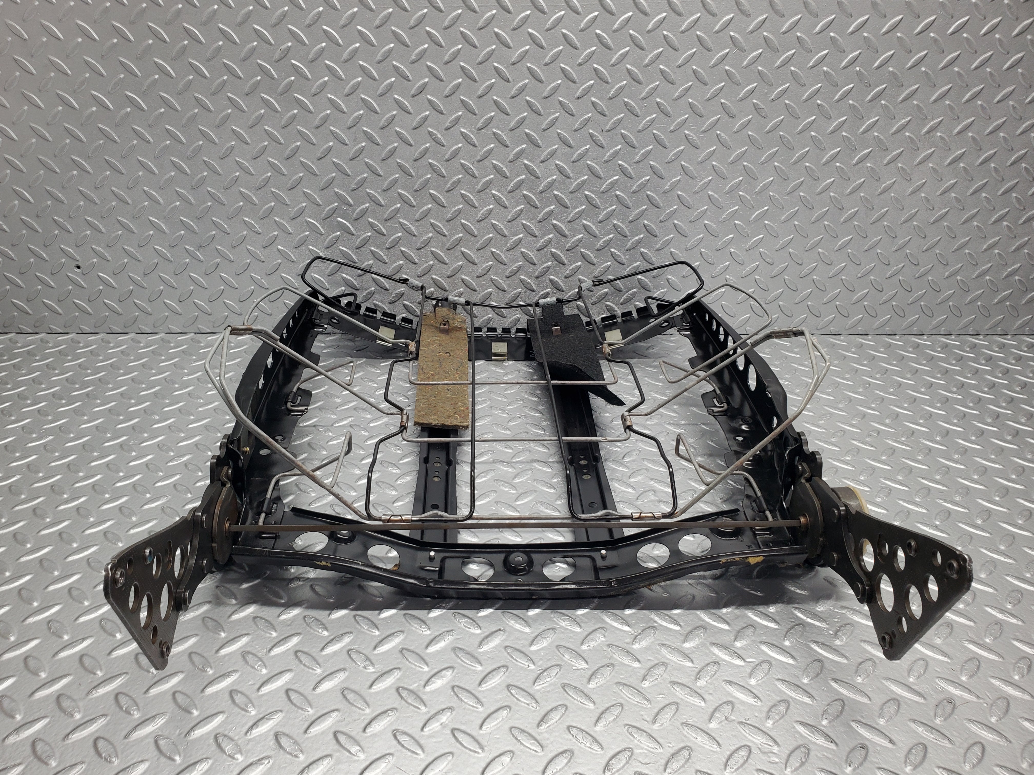 50206 Mercedes-Benz W123 Front Right Seat Backrest 1239101385 1239100486