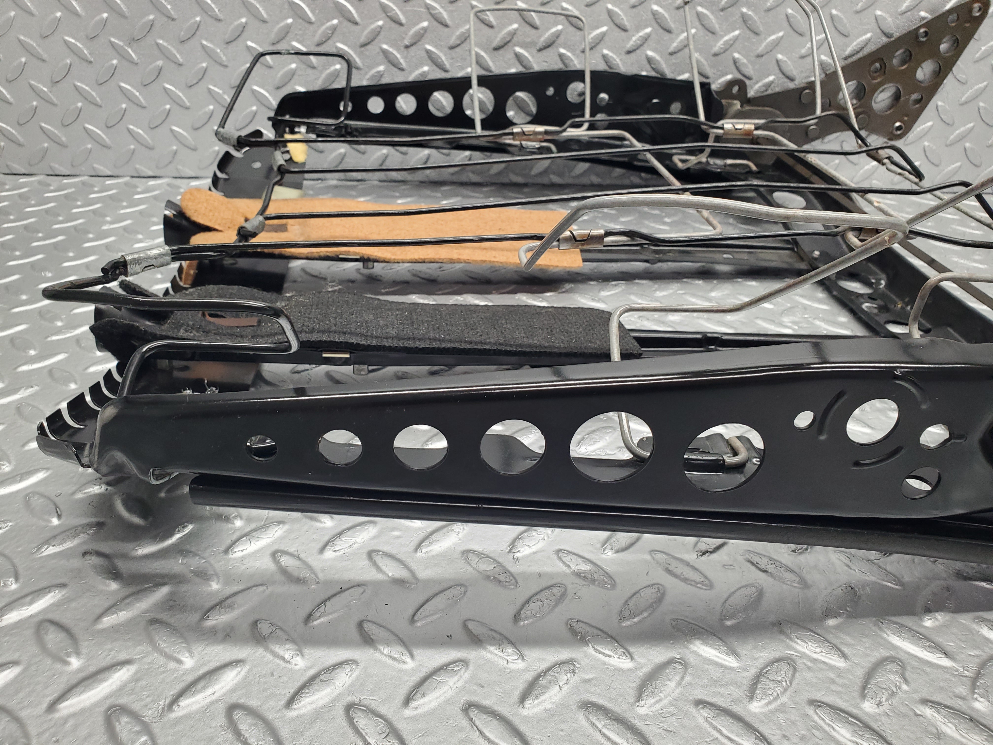 50220 Mercedes-Benz W123 Front Right Seat Backrest 1239101485 1239100380