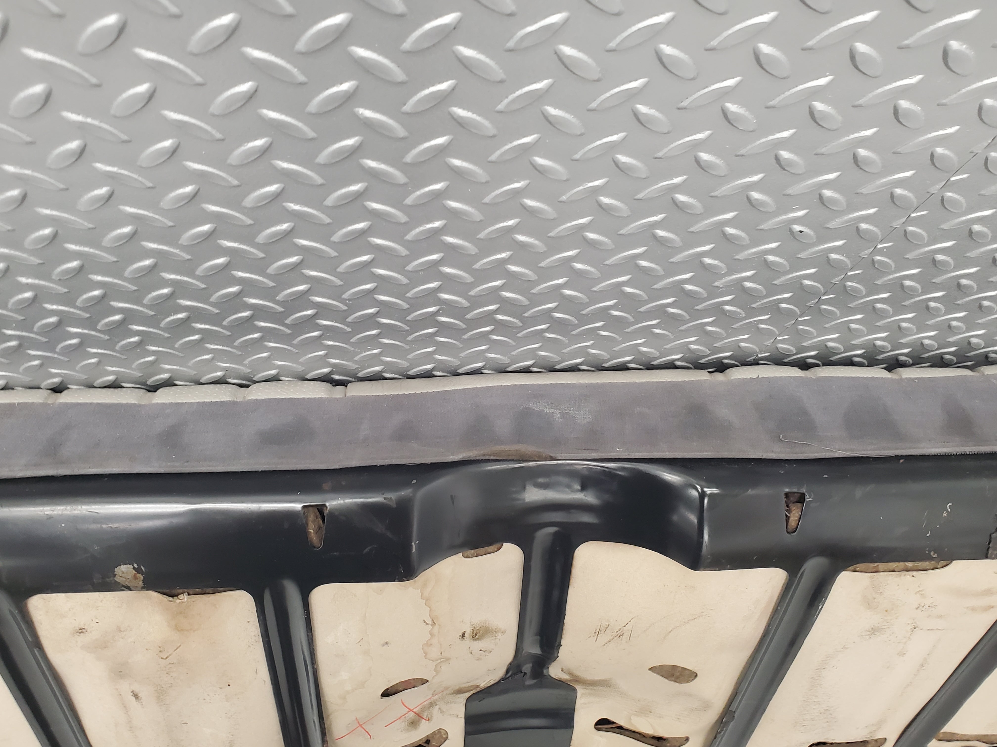 50803 Mercedes-Benz W108 280SE 3.5 Rear Seat Grey 1089240116