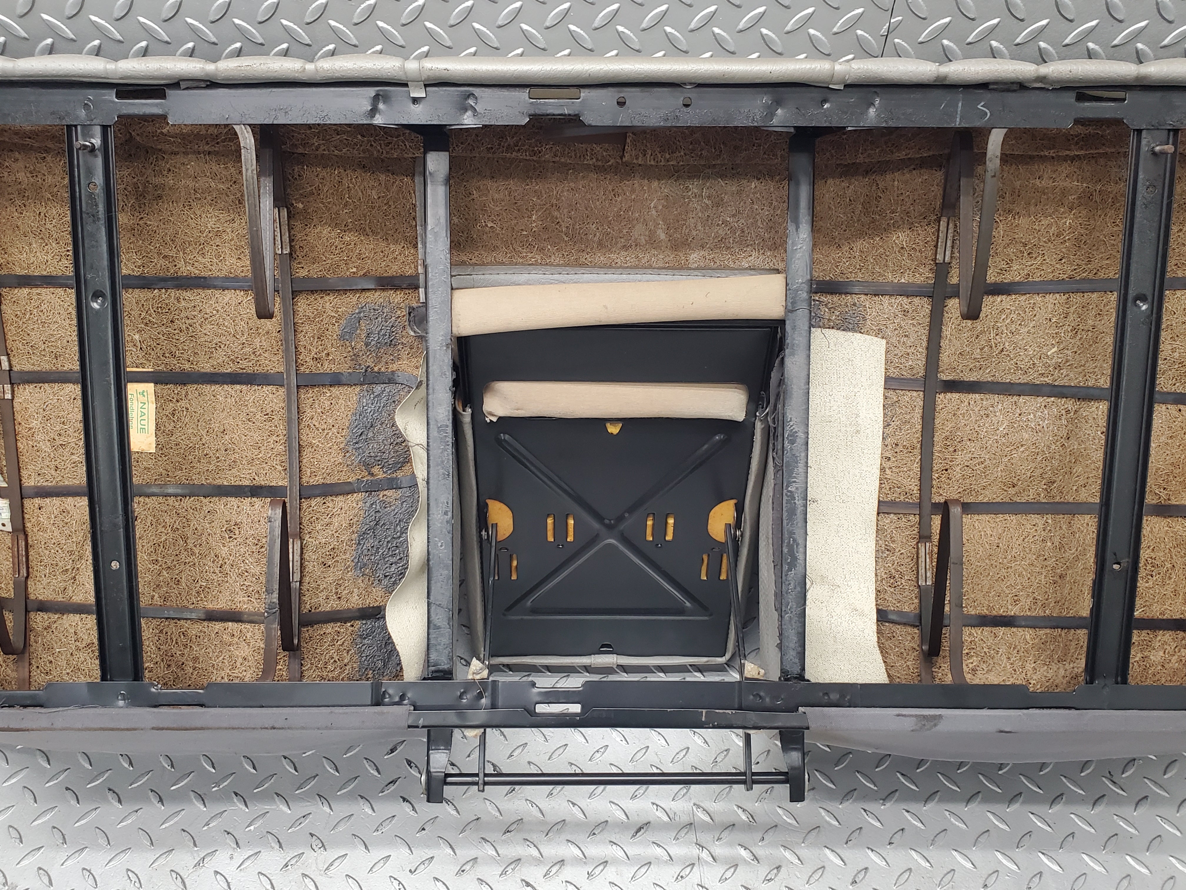 50803 Mercedes-Benz W108 280SE 3.5 Rear Seat Grey 1089240116