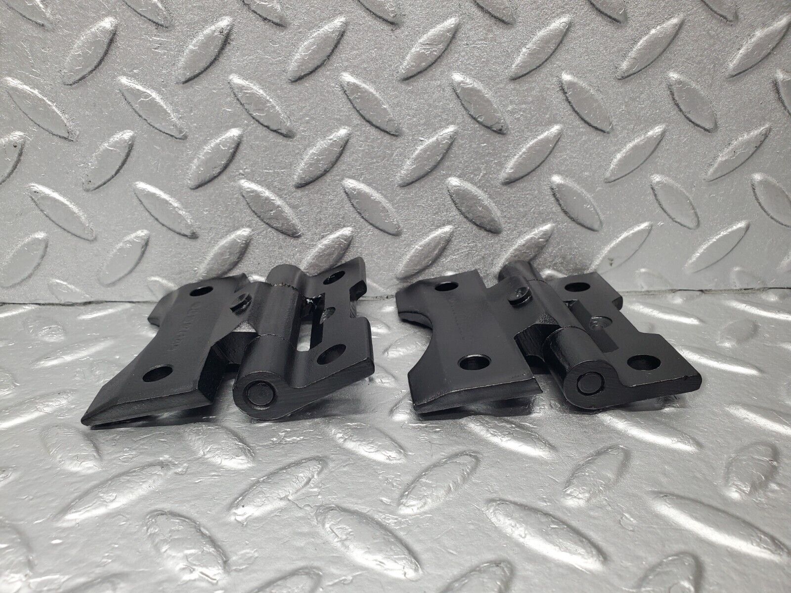 46449 Mercedes-Benz C123 280CE Coupe Door Hinge Pair Left Side 1237200037