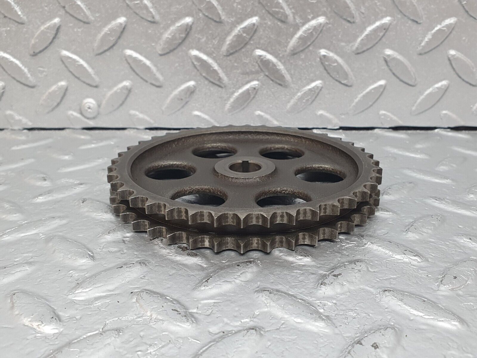 43291 Mercedes-Benz W108 280SE Intermediate Gear Sprocket 1270520202