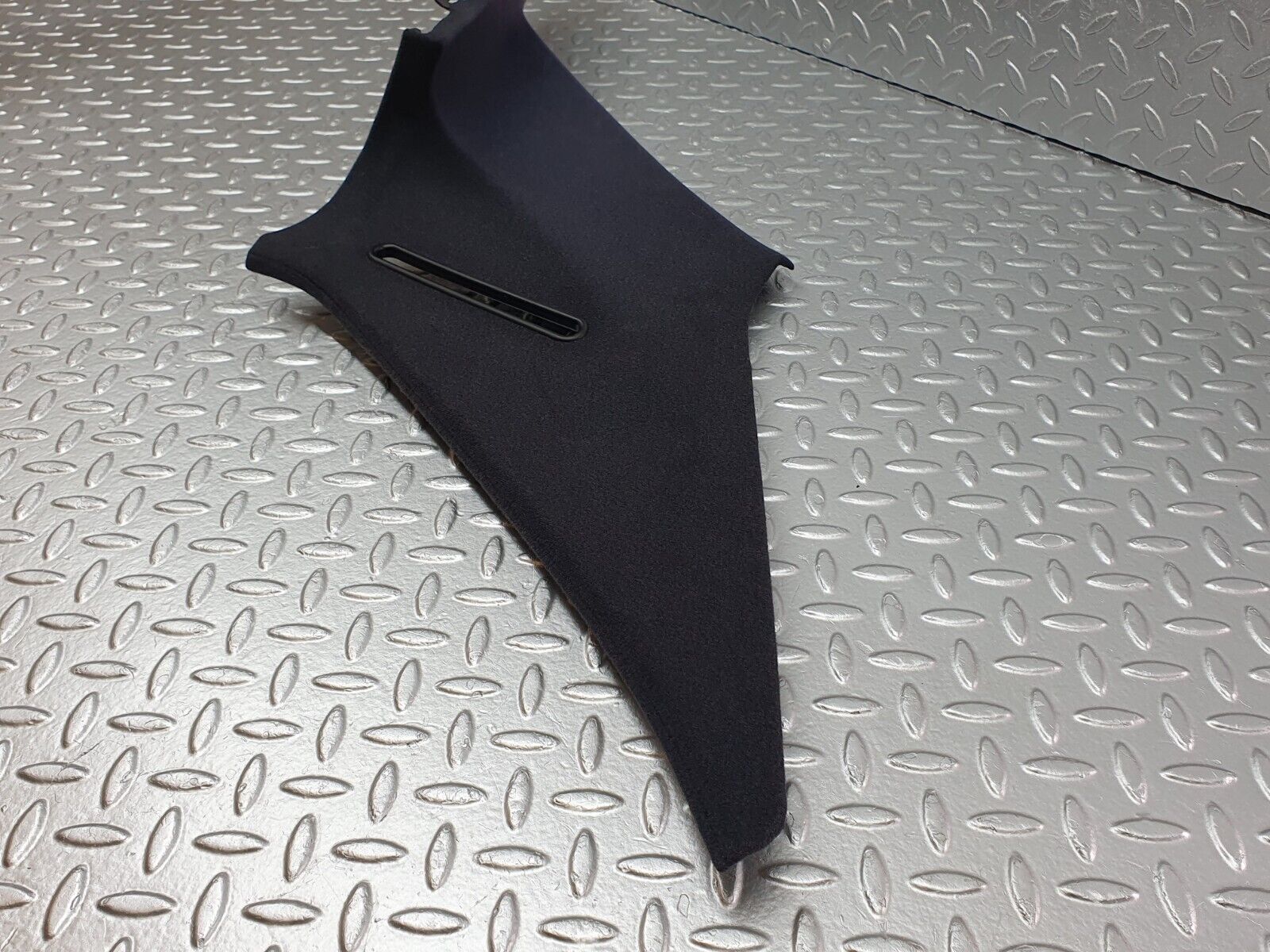 41758 Mercedes-Benz W202 C200 C Pillar Cover Panel Left Side Grey 2026950144