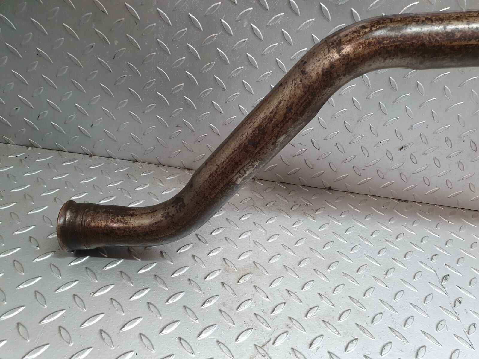 43823 Mercedes-Benz C126 380SEC Coupe Exhaust Middle Silencer