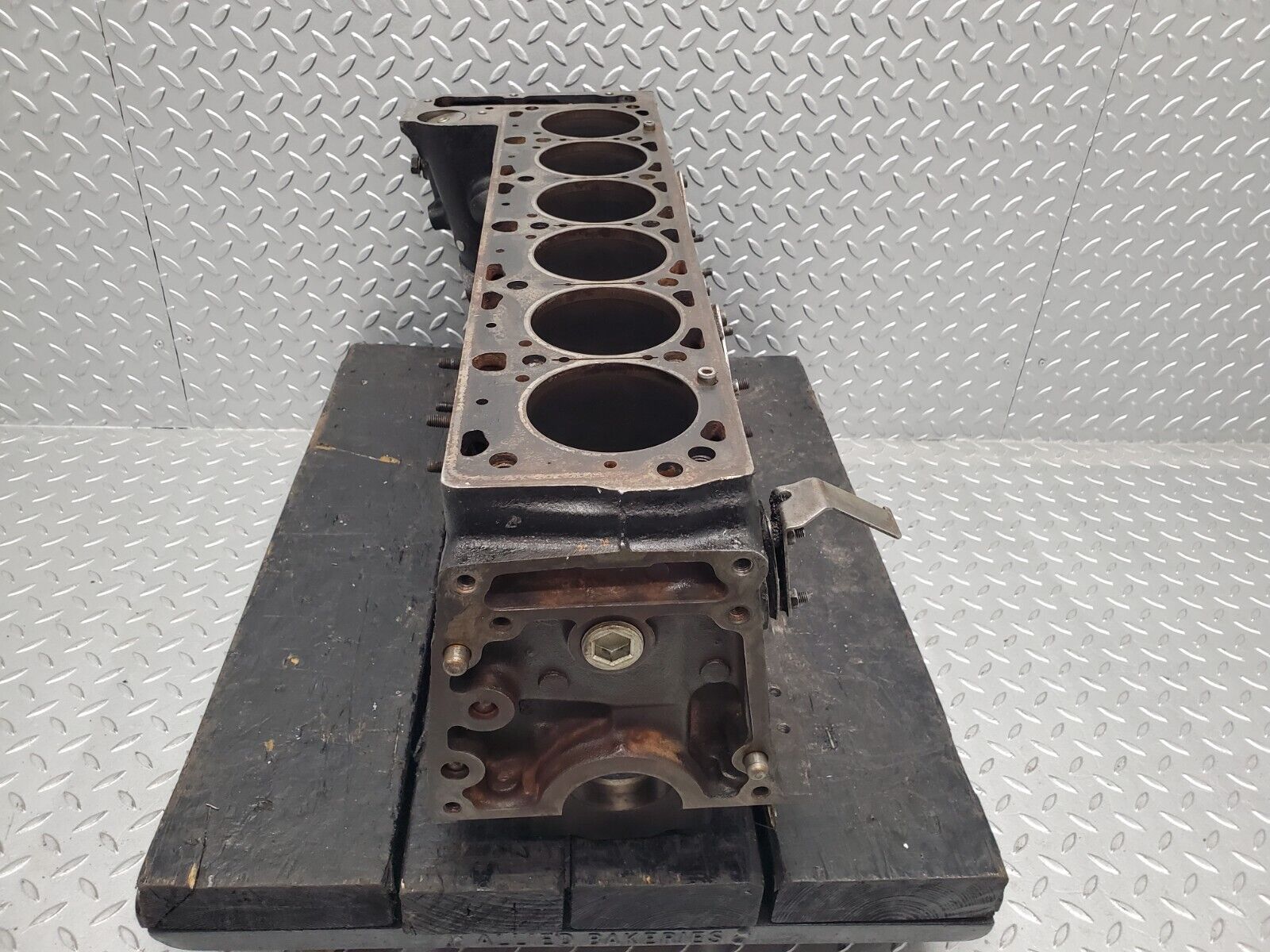 46734 Mercedes-Benz C123 280CE Coupe Engine Block 110.988 1100111101