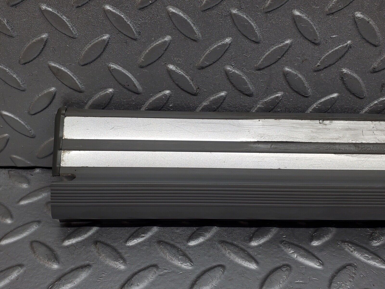 44581 Mercedes-Benz W124 220E Front Right Door Sill Trim