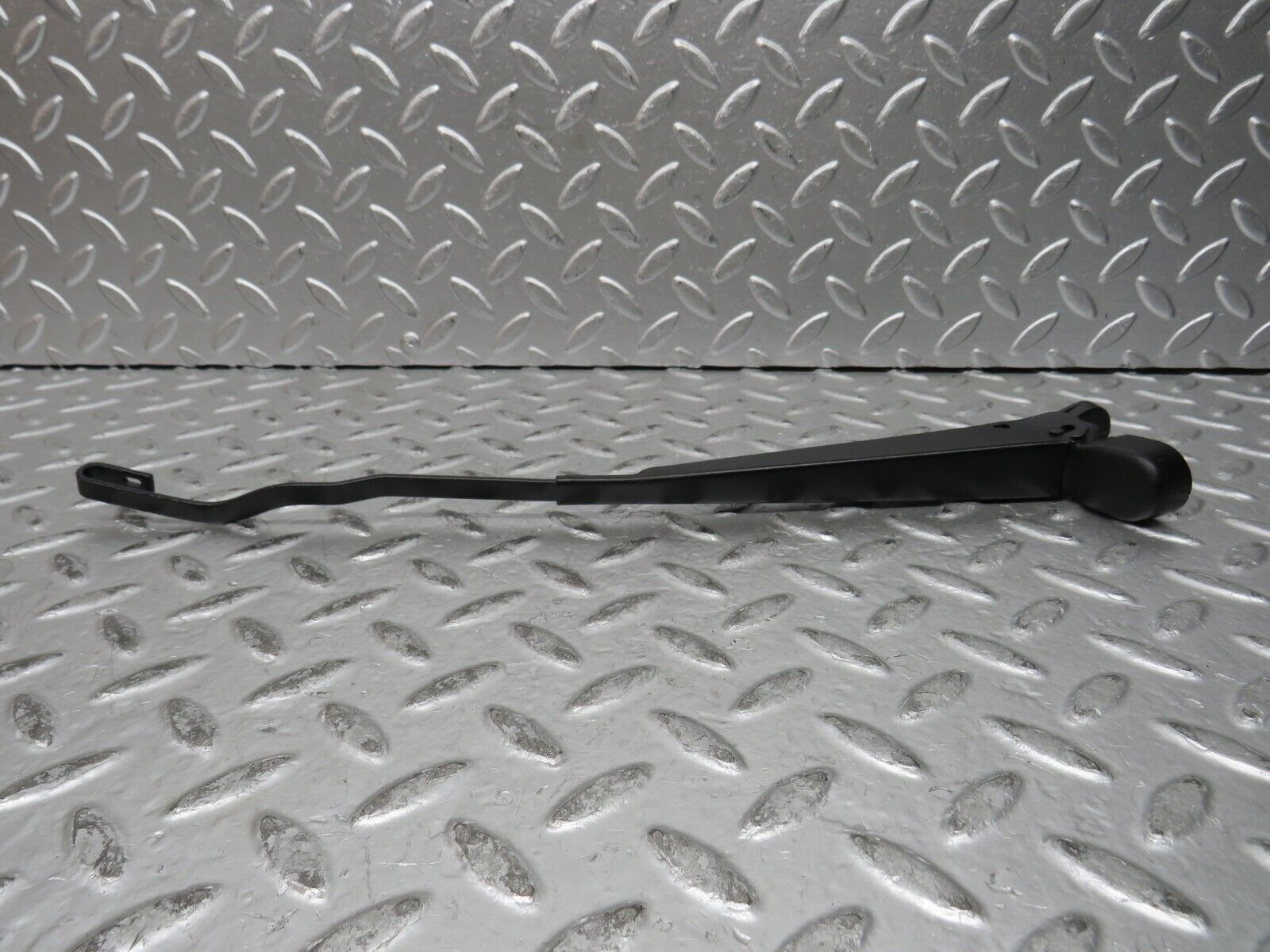 28768 Mercedes-Benz W123 230E Wiper Arm Bosch Right Side 3399990553