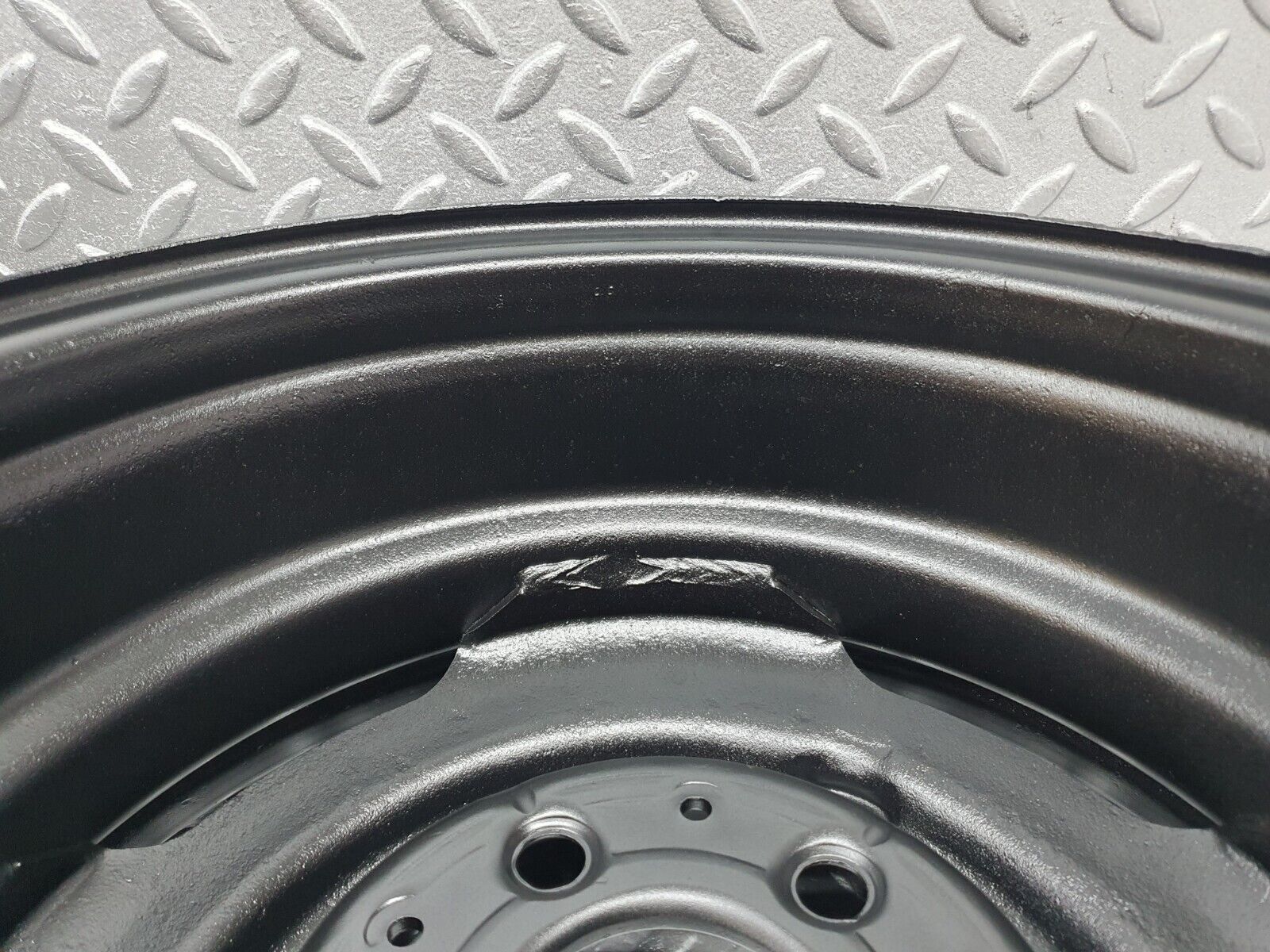 43427 Mercedes-Benz W108 280SE Steel Wheel Set 6Jx14H2 1084000002