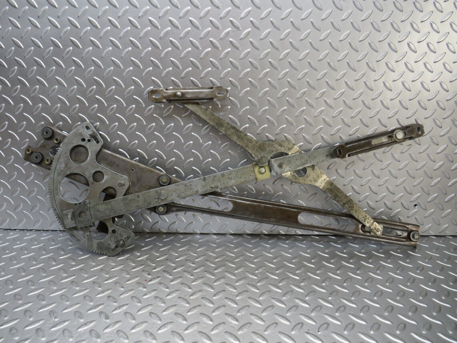 25080 Mercedes-Benz R107 C107 Front Left Power Window Regulator 1077200746