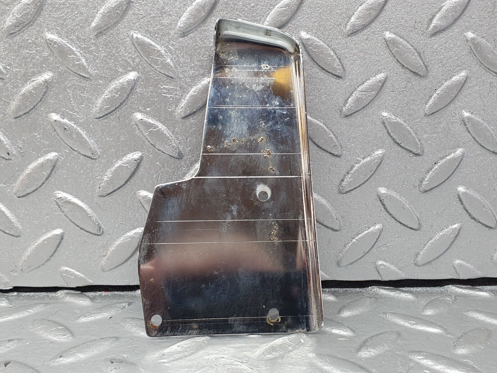 42516 Mercedes-Benz R129 320SL Coupe Right Door Chrome Cover