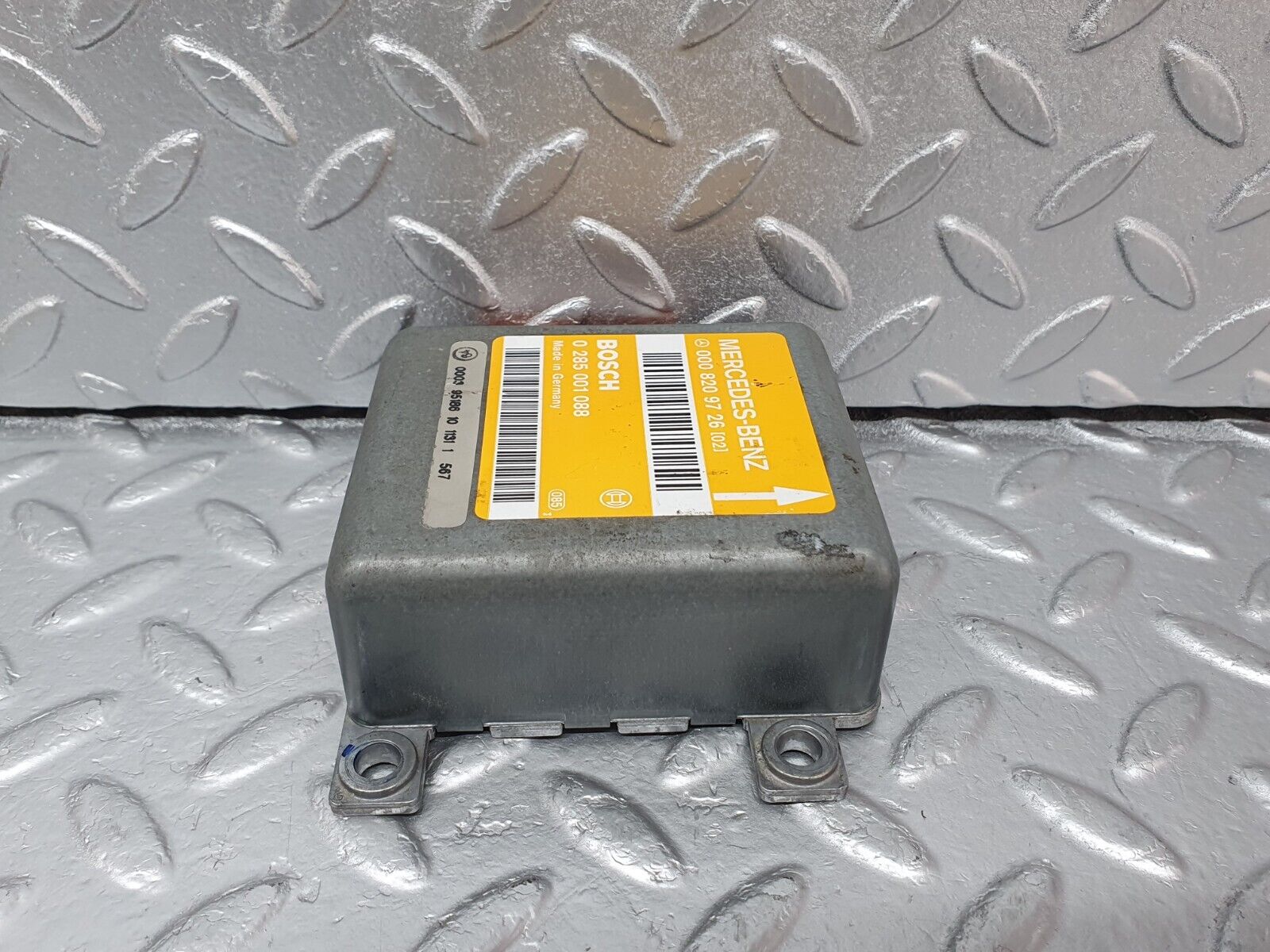 42158 Mercedes-Benz R129 320SL Coupe Crash Sensor Bosch 0008209726 0285001088