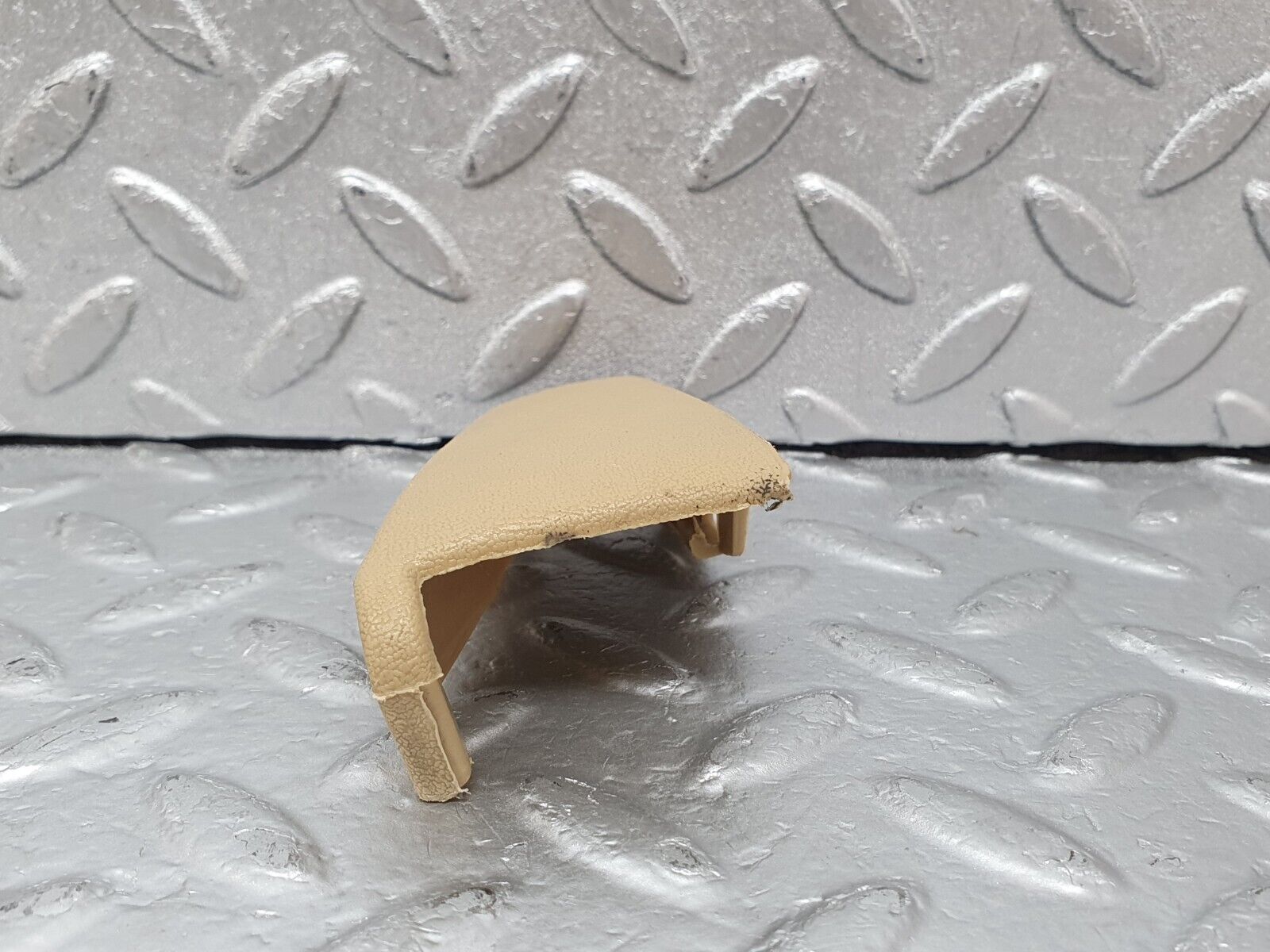 44158 Mercedes-Benz C123 230CE Coupe Front Right Seat Cover Trim Beige 1239193820