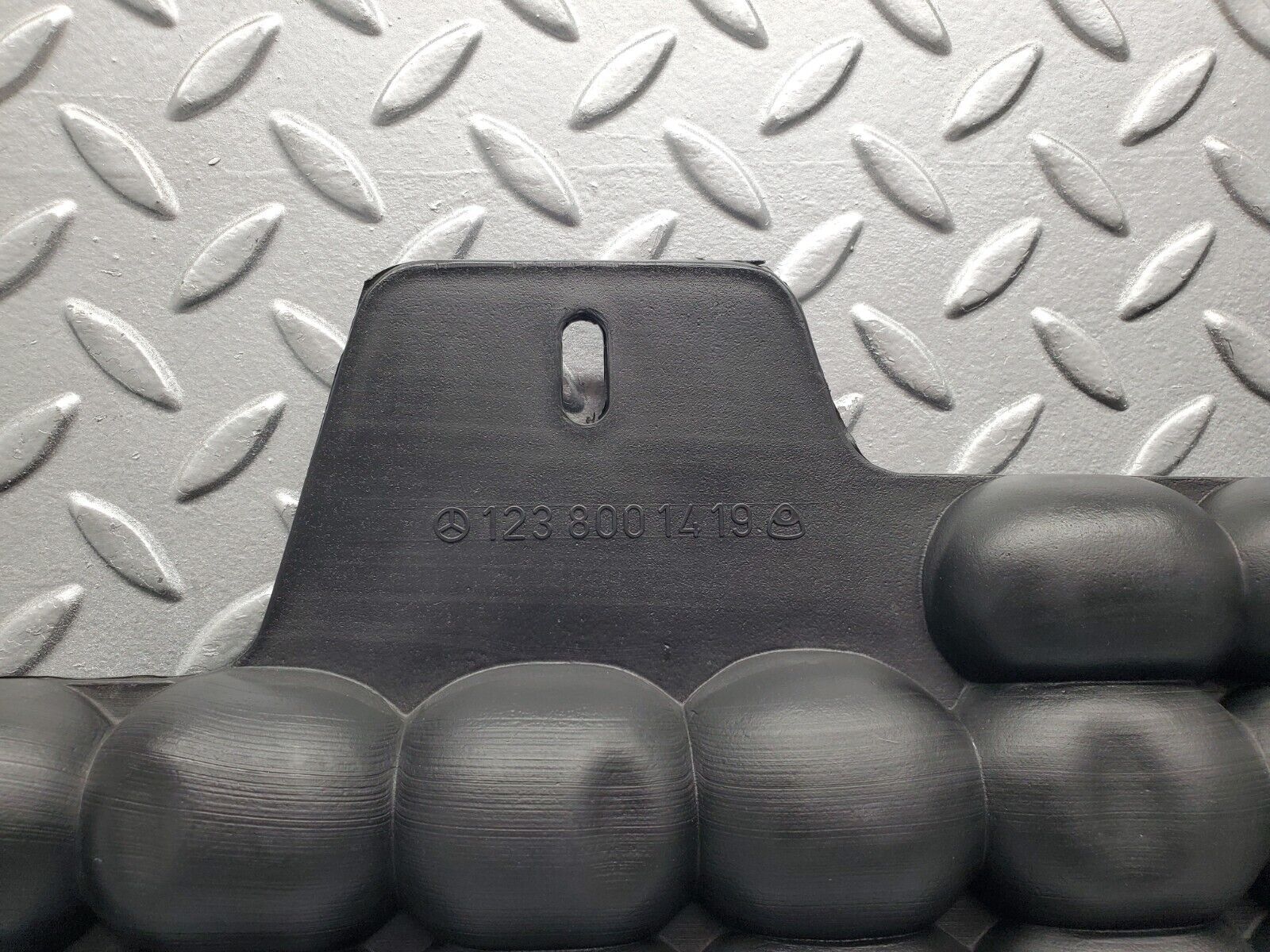 46499 Mercedes-Benz C123 280CE Coupe Vacuum Reservoir Tank 1238001419