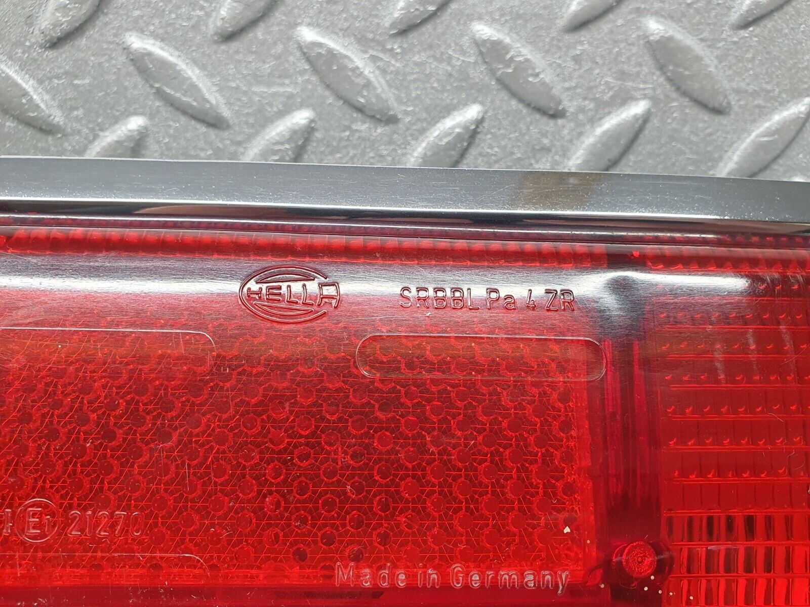 43190 Mercedes-Benz W115 Rear Left Tail Light