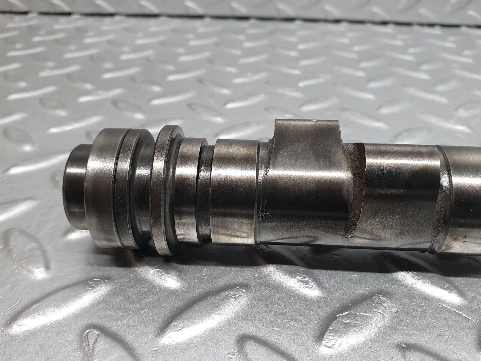 43079 Mercedes-Benz W123 230E Camshaft