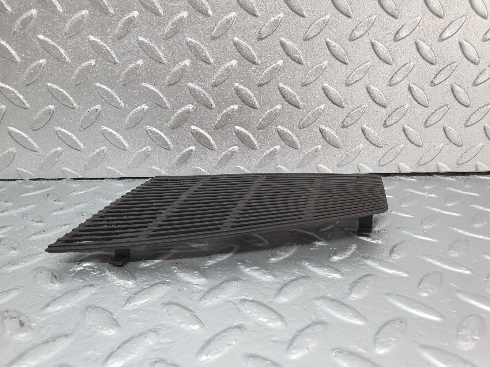 43676 Mercedes-Benz C126 380SEC Coupe Dashboard Speaker Cover Left Side