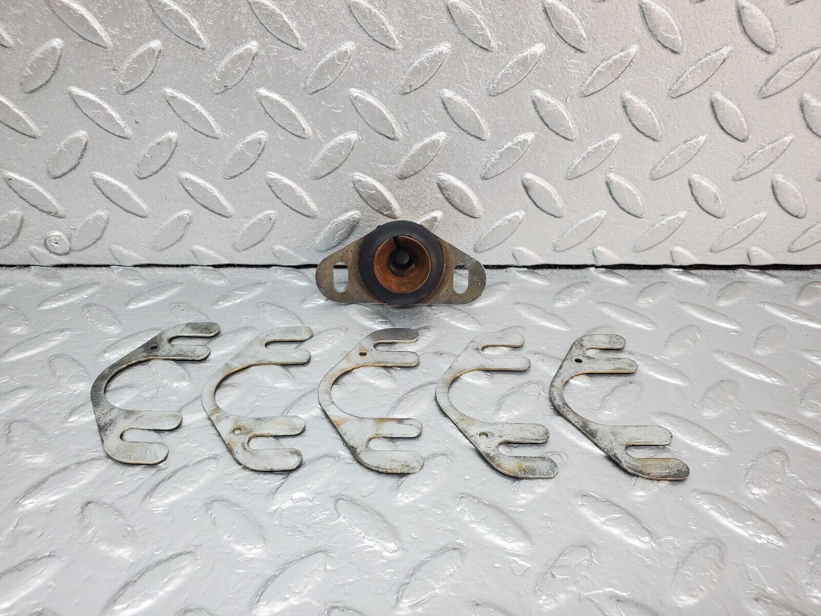 45063 Mercedes-Benz R129 300SL Coupe Roof Lock Latch 1296300320