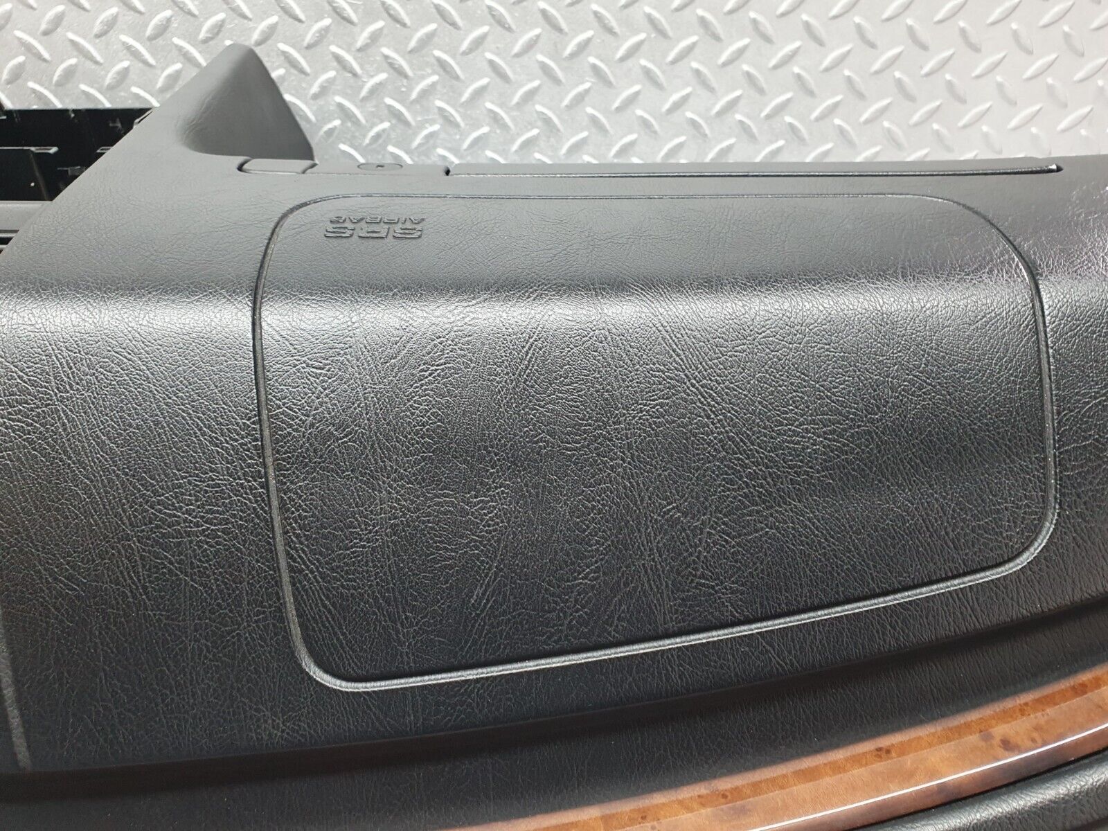 41837 Mercedes-Benz W202 C200 Dashboard Black