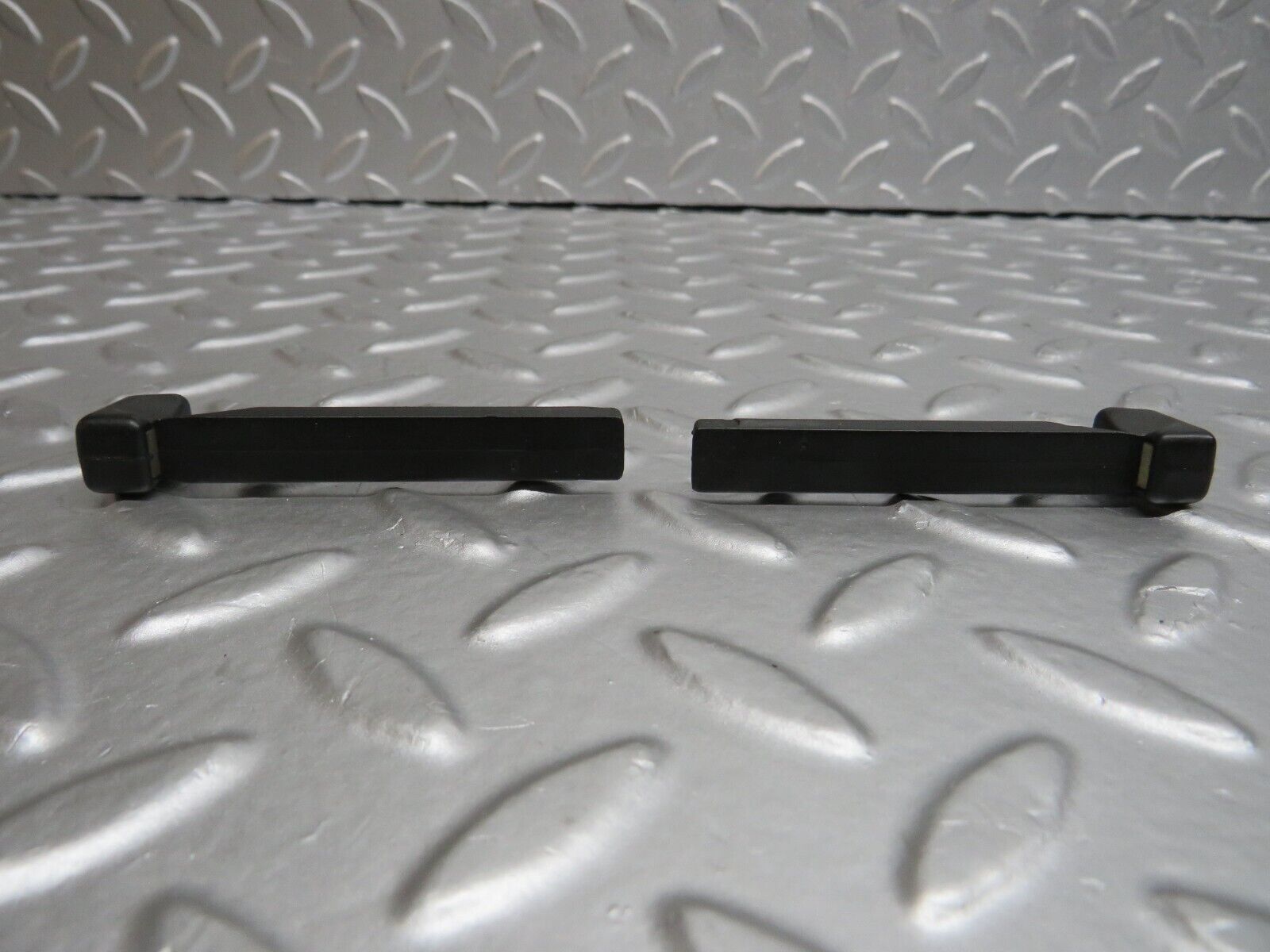 40131 Mercedes-Benz R107 350SL Heater Control Knob 2x