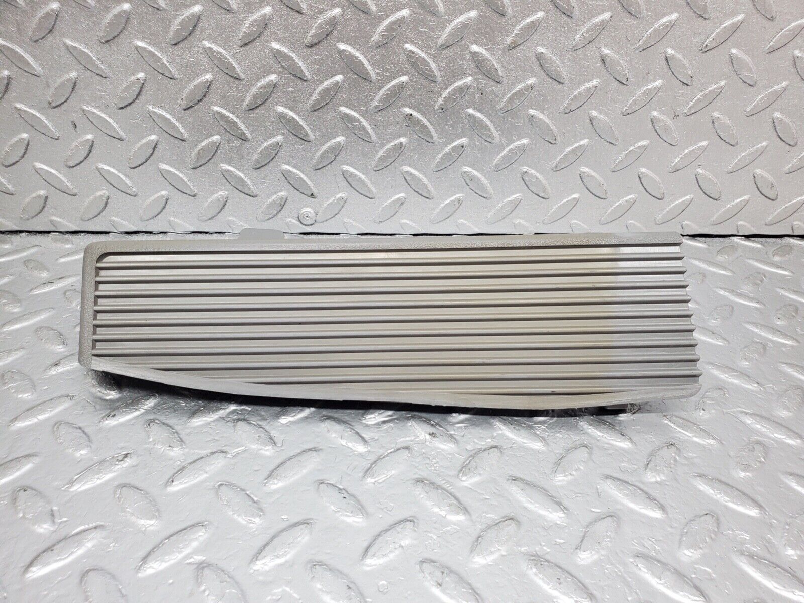 44605 Mercedes-Benz W124 220E Foot Rest Grey 1249760060