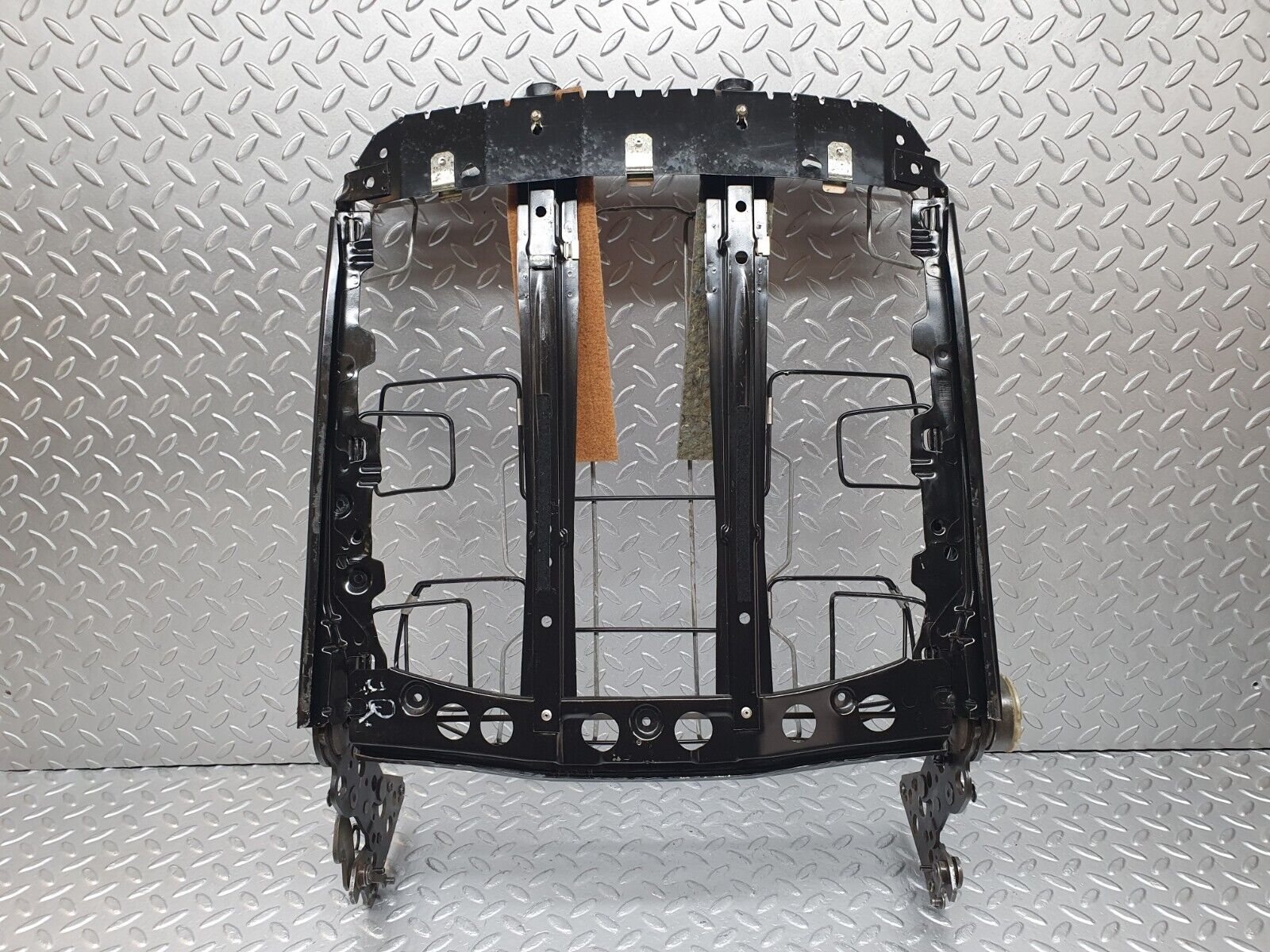 43947 Mercedes-Benz C123 230CE Coupe Front Right Seat Backrest