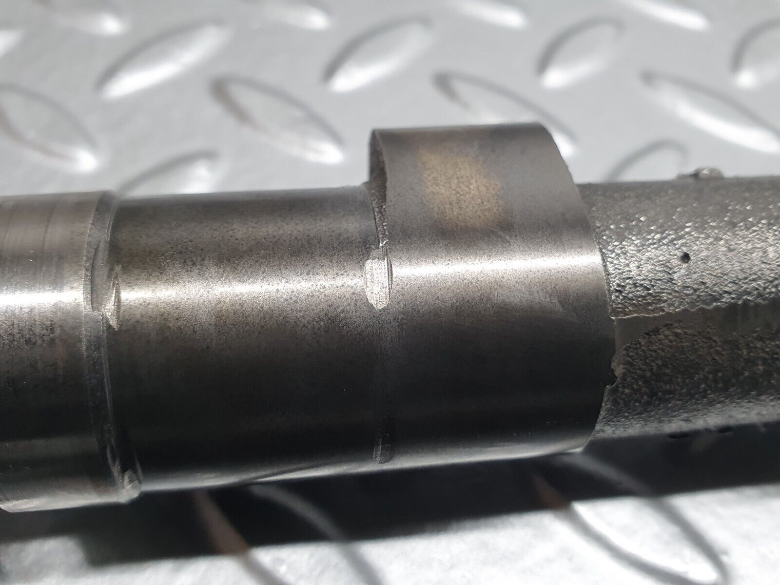 43079 Mercedes-Benz W123 230E Camshaft