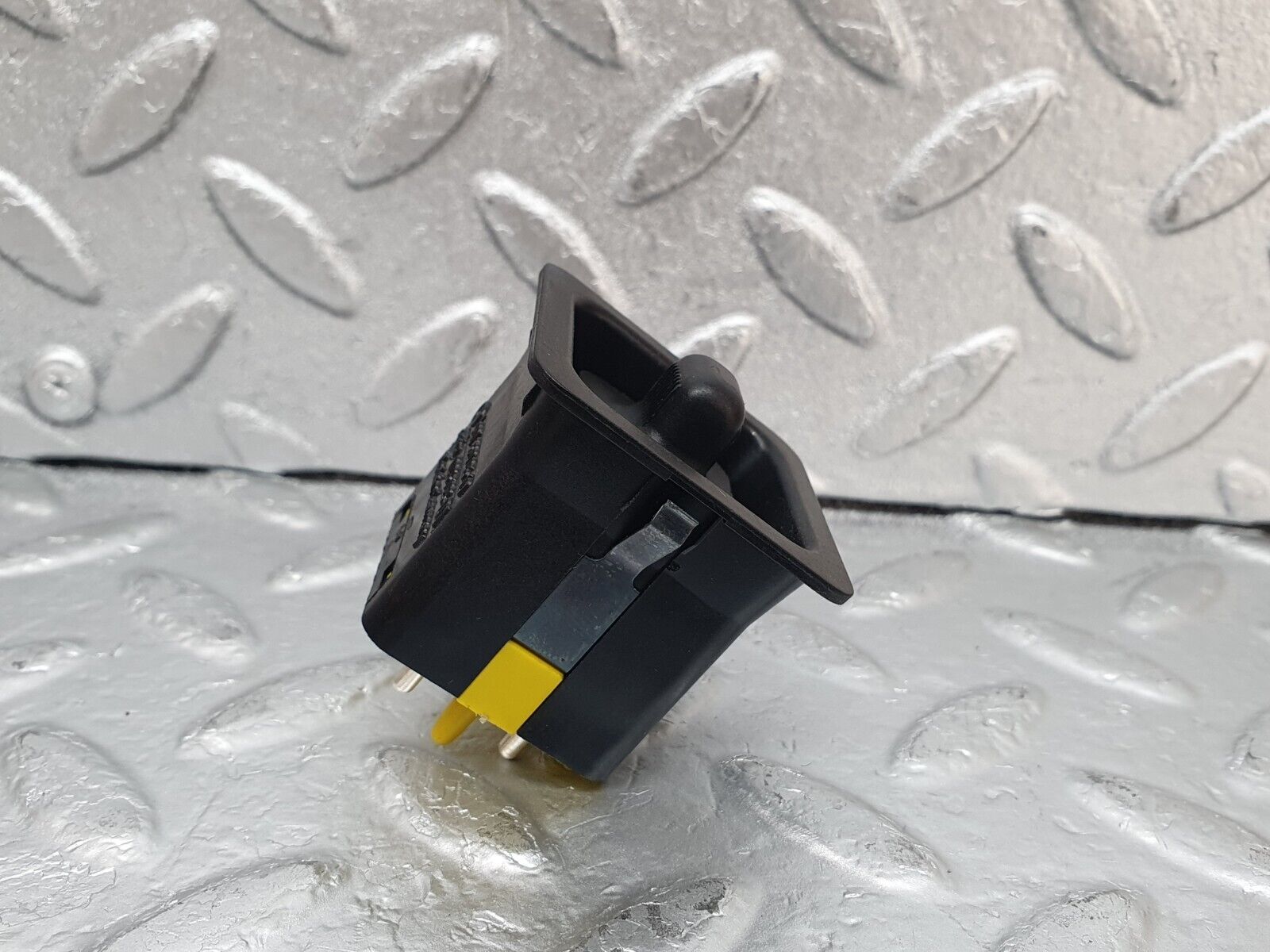 44110 Mercedes-Benz C123 230CE Coupe Mirror Control Switch