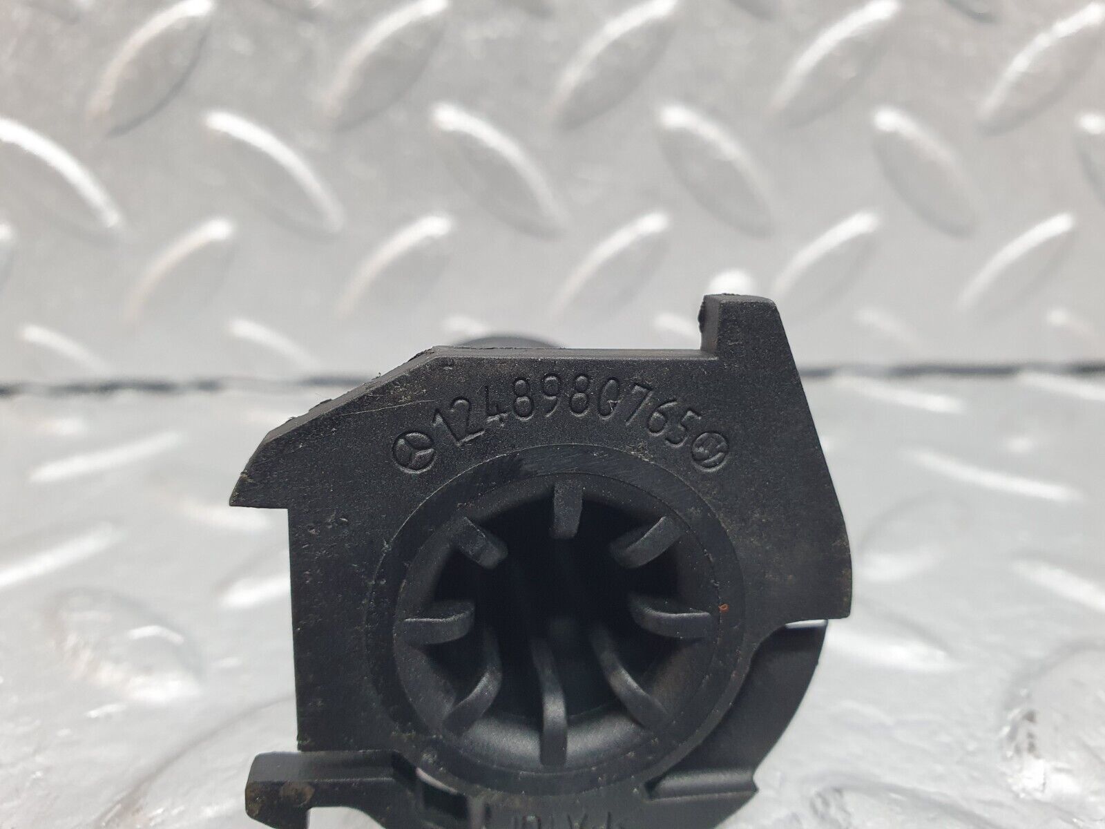 42080 Mercedes-Benz W202 C200 Spare Wheel Holder 1248980765