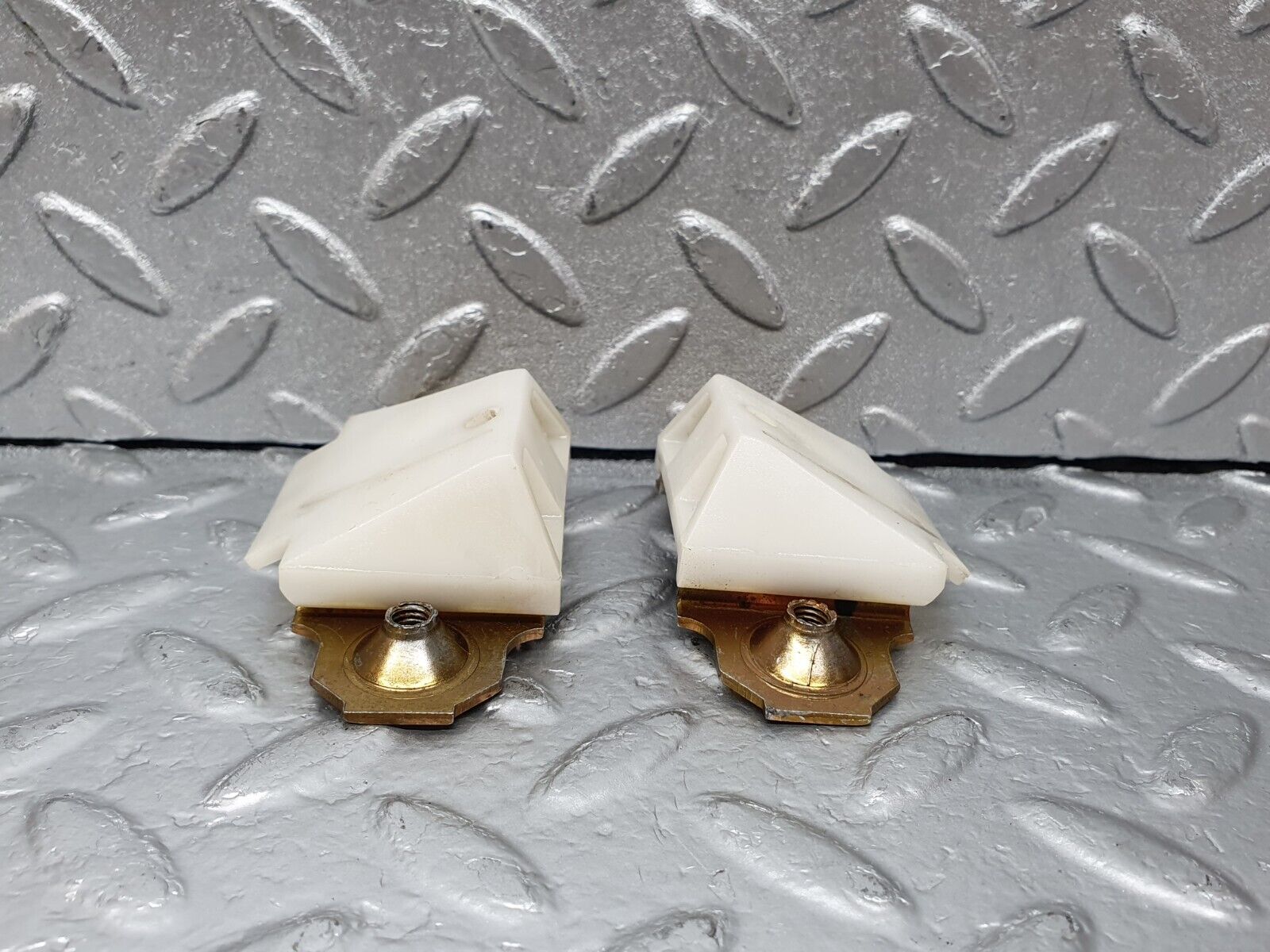 44079 Mercedes-Benz C123 230CE Coupe Trunk Lock Striker Latch