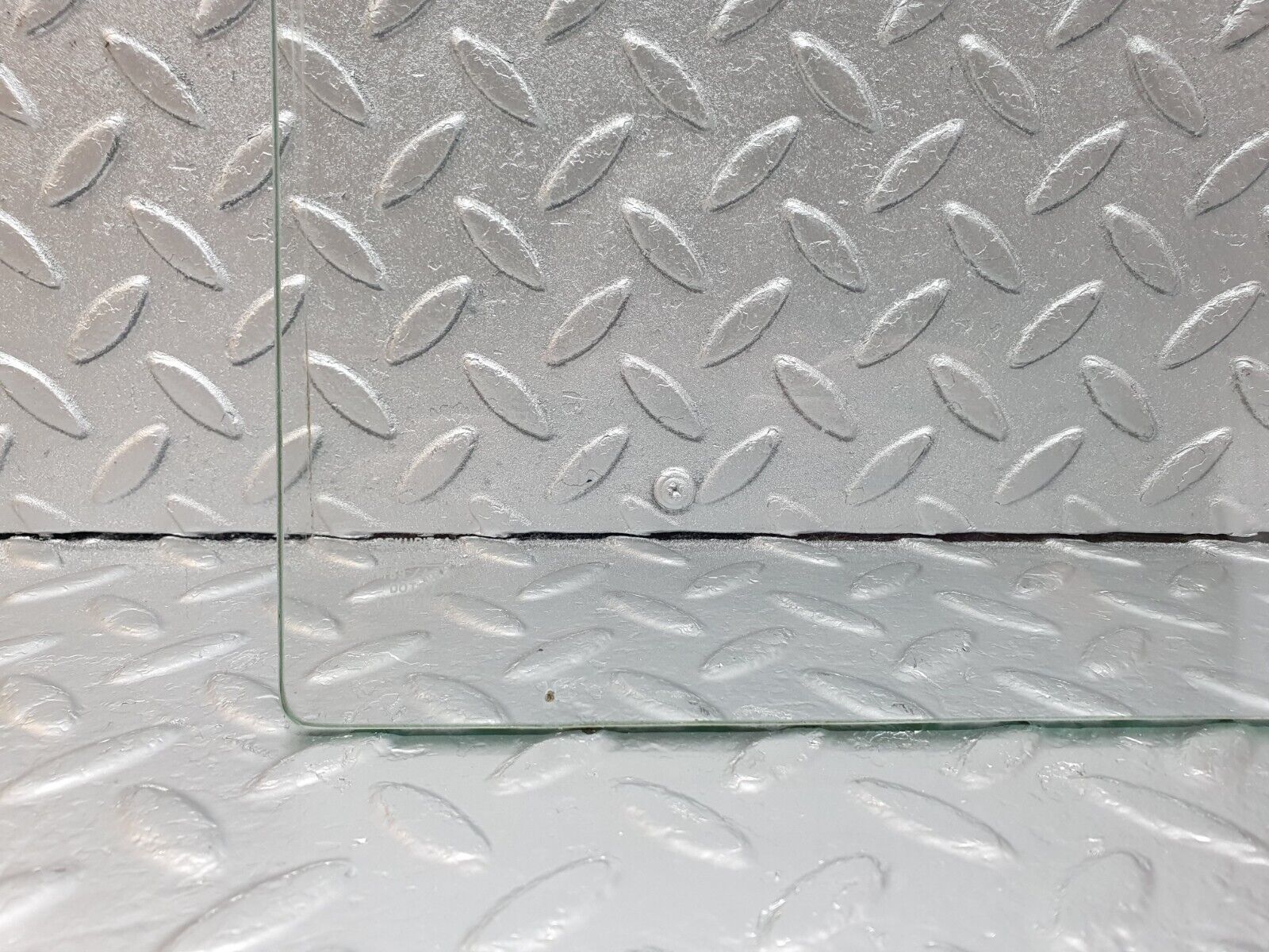 43223 Mercedes-Benz W108 280SE Rear Right Quarter Window Glass