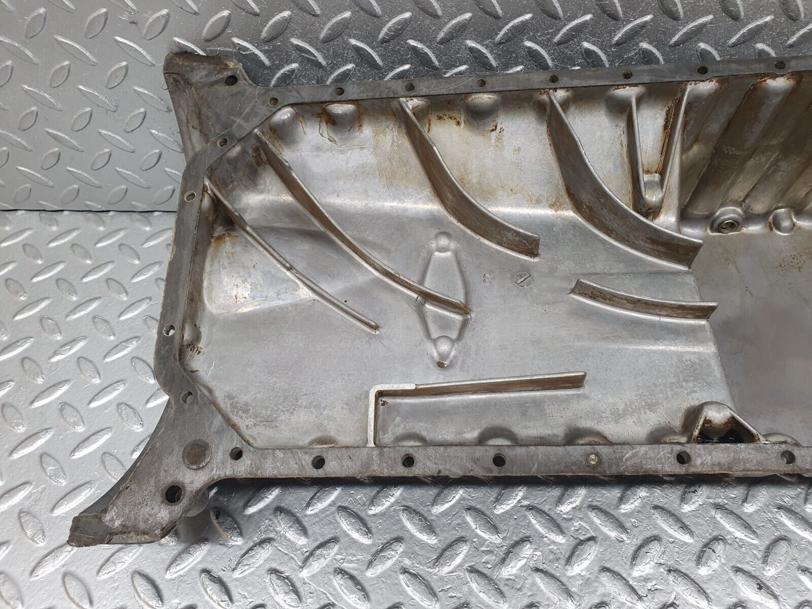 44001 Mercedes-Benz C123 230CE Coupe Oil Pan Oil Sump 1020141702