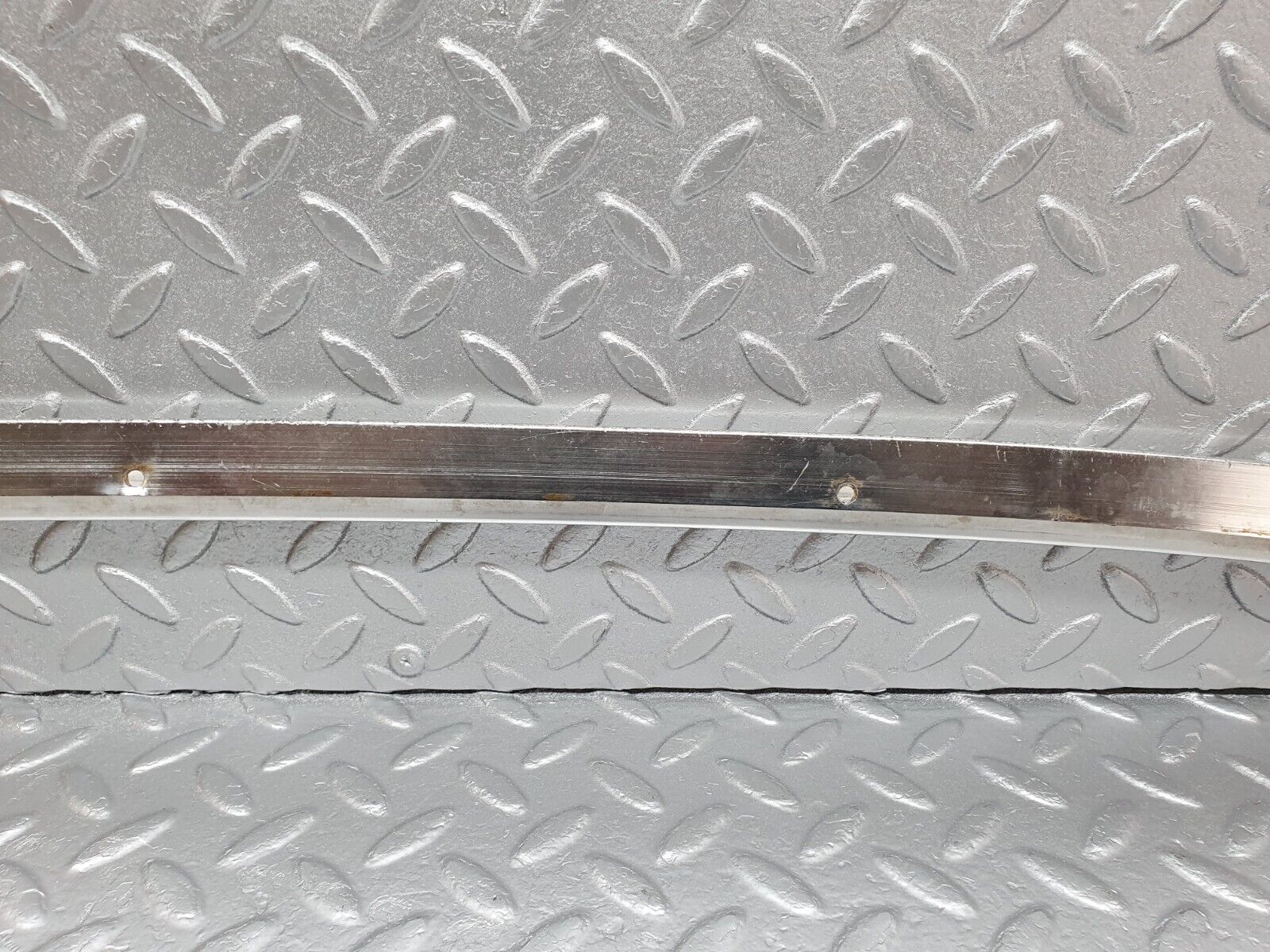 43056 Mercedes-Benz R107 Hardtop Under Windshield Chrome Trim